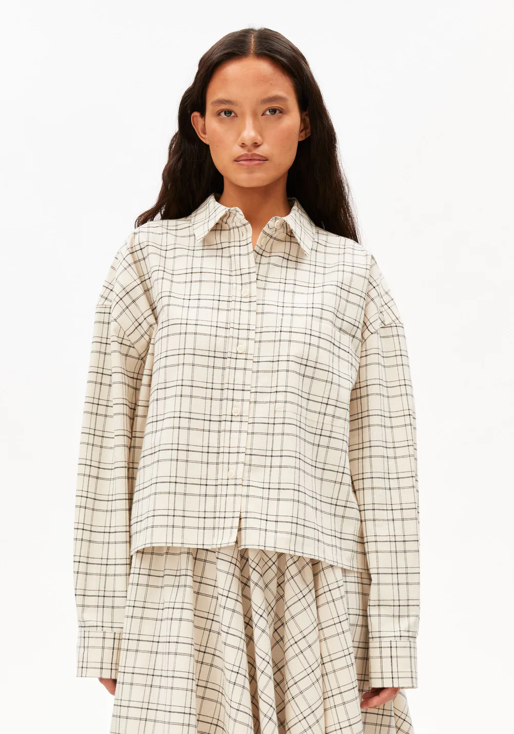 armedangels femme blouse boxy coton bio creme noir l armoire poethique 1