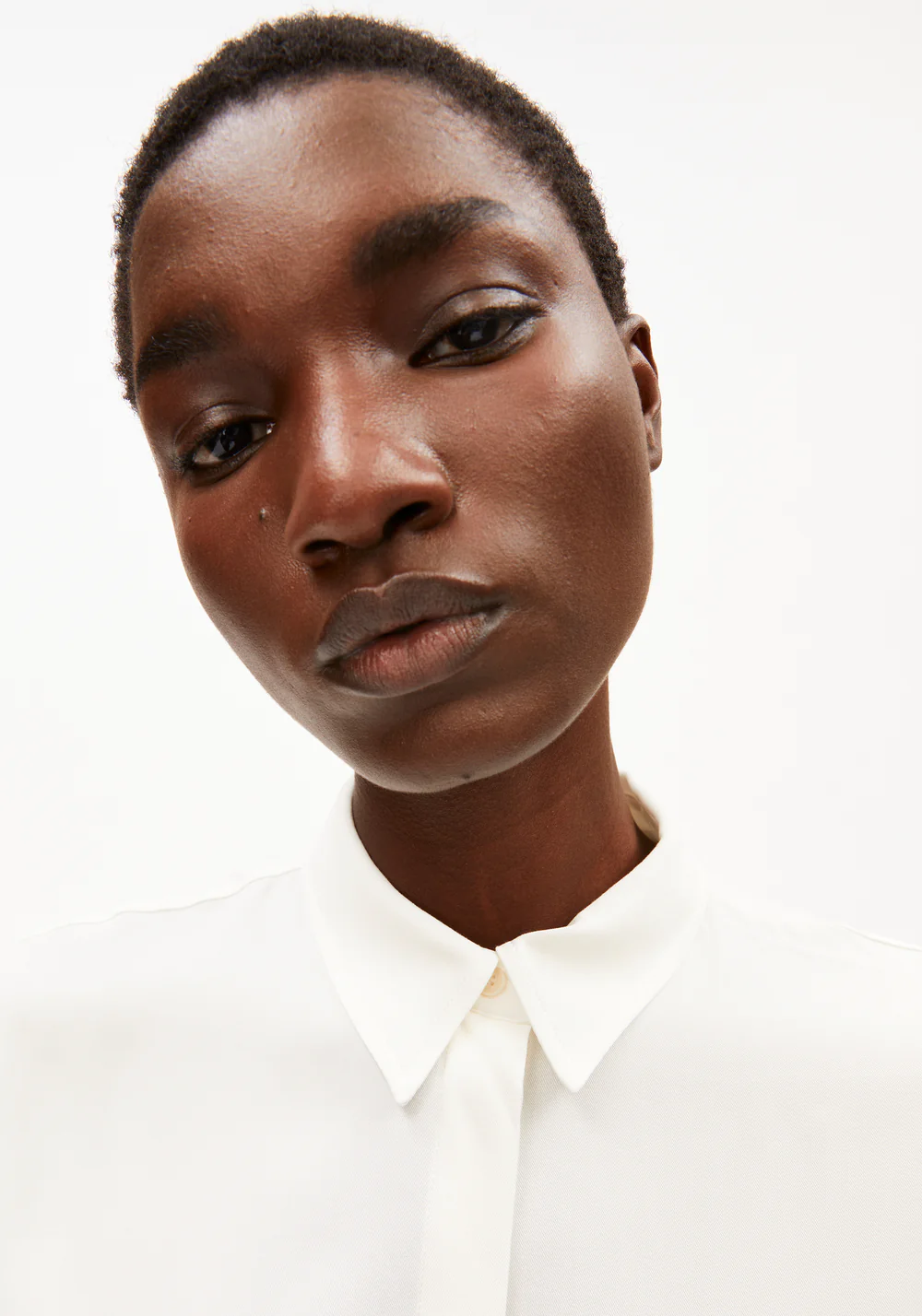 armedangels femme blouse larisaana lenzing ecovero blanc casse l armoire poethique 4