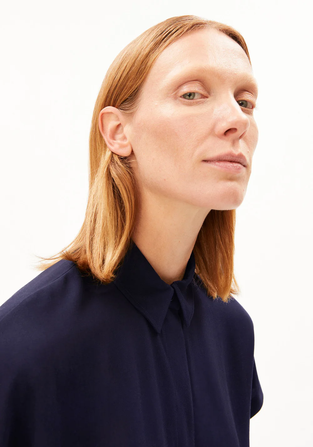 armedangels femme blouse larisaana lenzing ecovero bleu fonce l armoire poethique 4