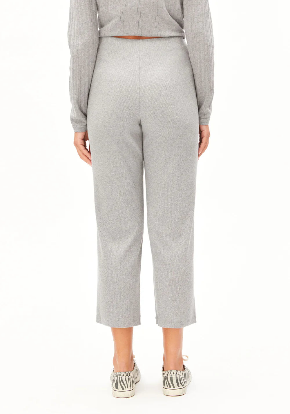 armedangels femme pantalon nianaa coton bio gris l armoire poethique 7