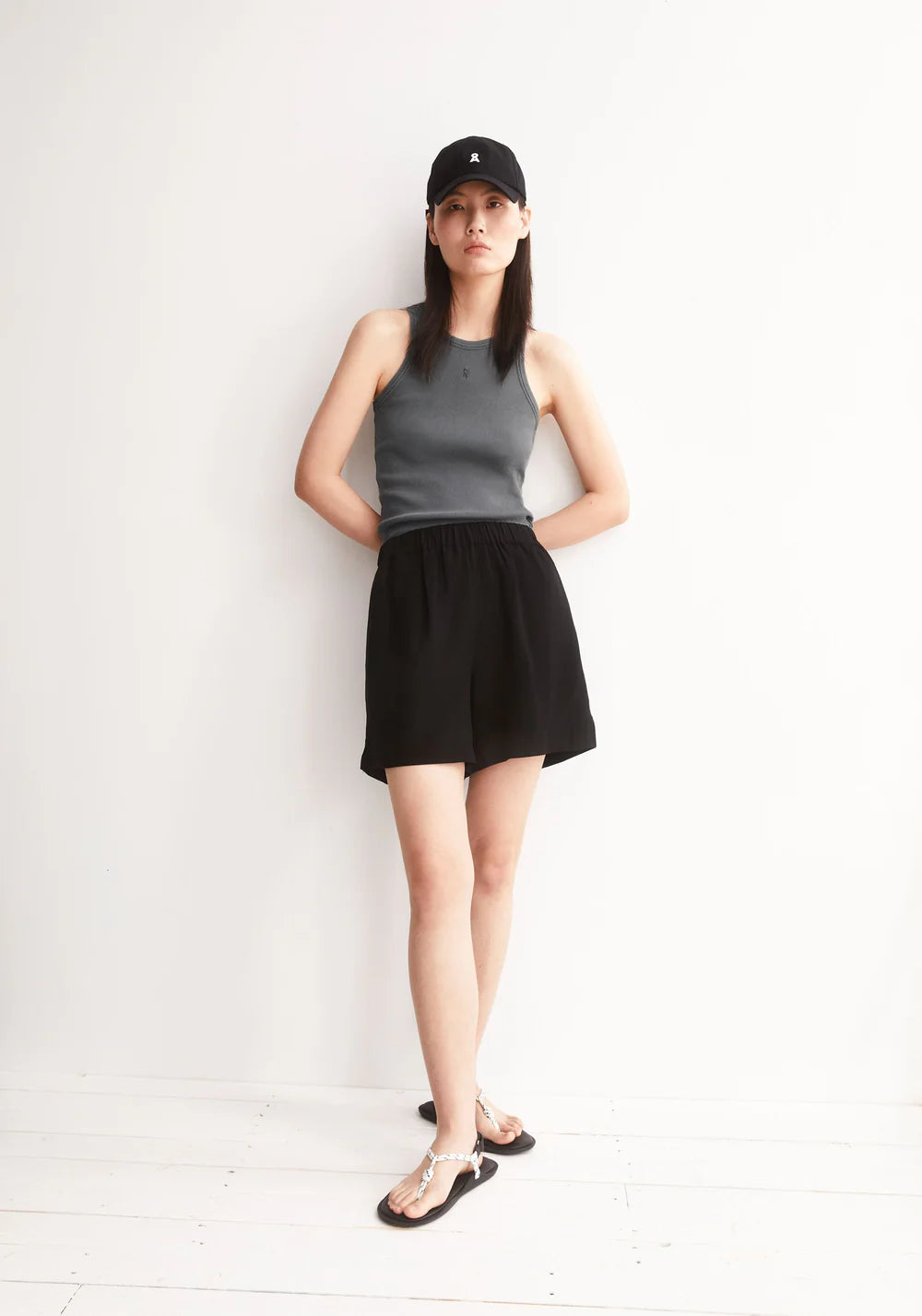 armedangels femme short blend pull on lenzing ecovero noir l armoire poethique 4