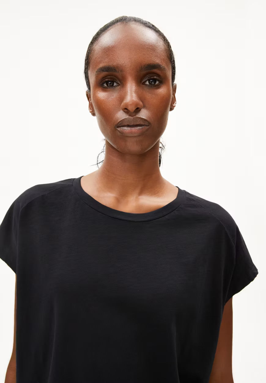 armedangels femme t shirt oneliaa coton bio noir l armoire poethique 3