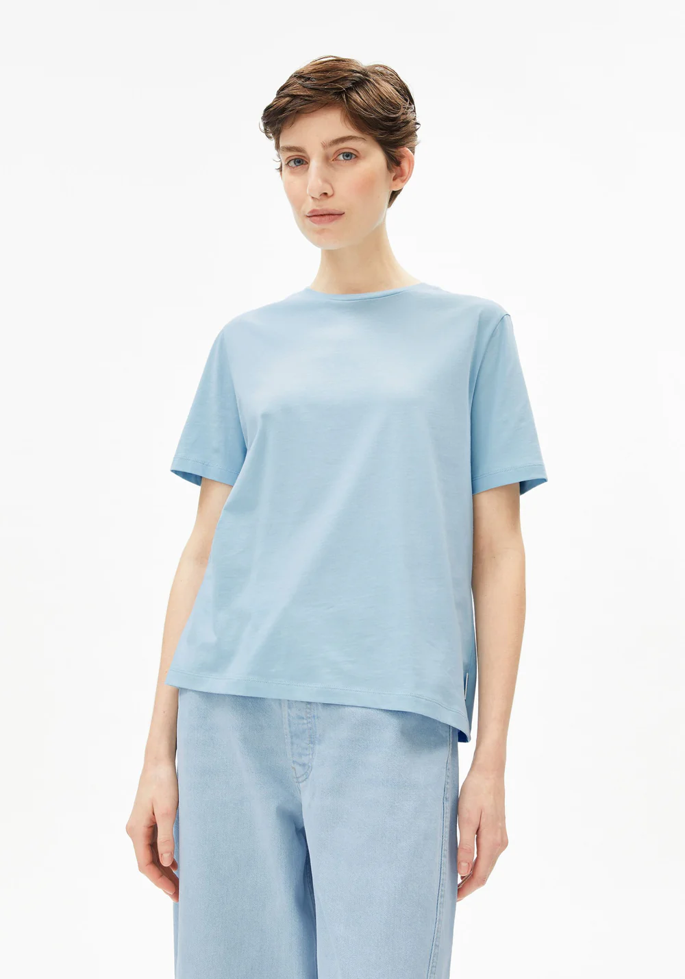 armedangels femme tee shirt lualaa coton bio bleu clair l armoire poethique 1