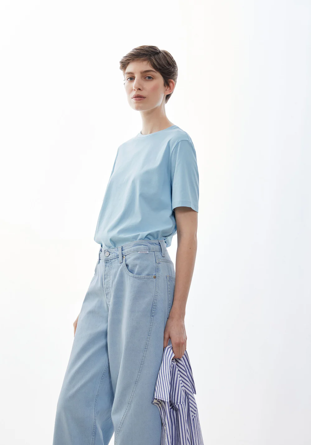 armedangels femme tee shirt lualaa coton bio bleu clair l armoire poethique 3