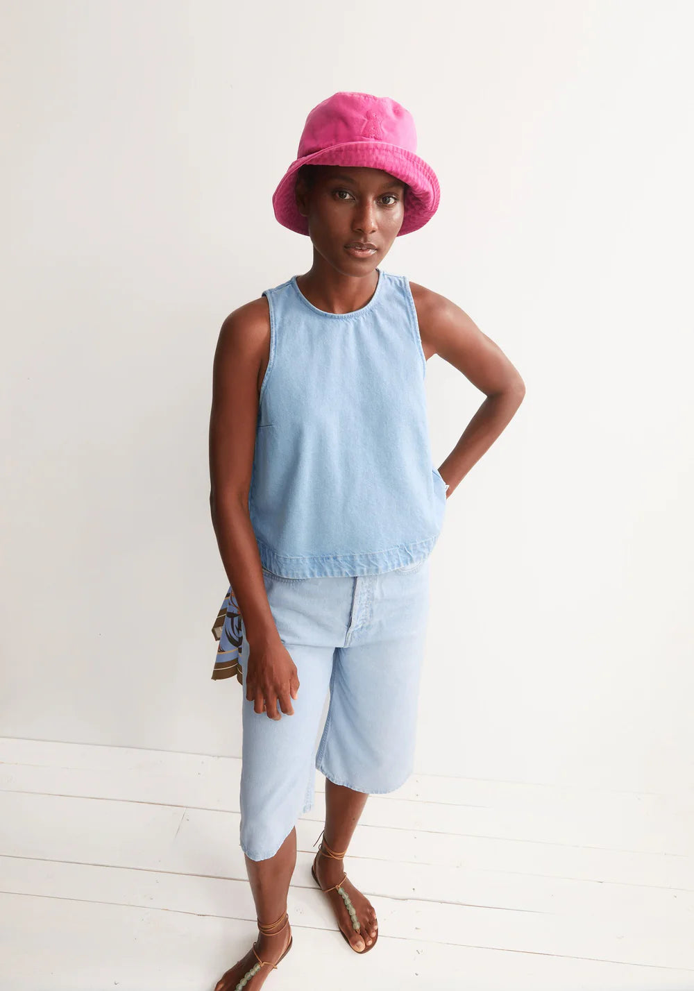 armedangels femme top denim coton recycle bleu l armoire poethique 10