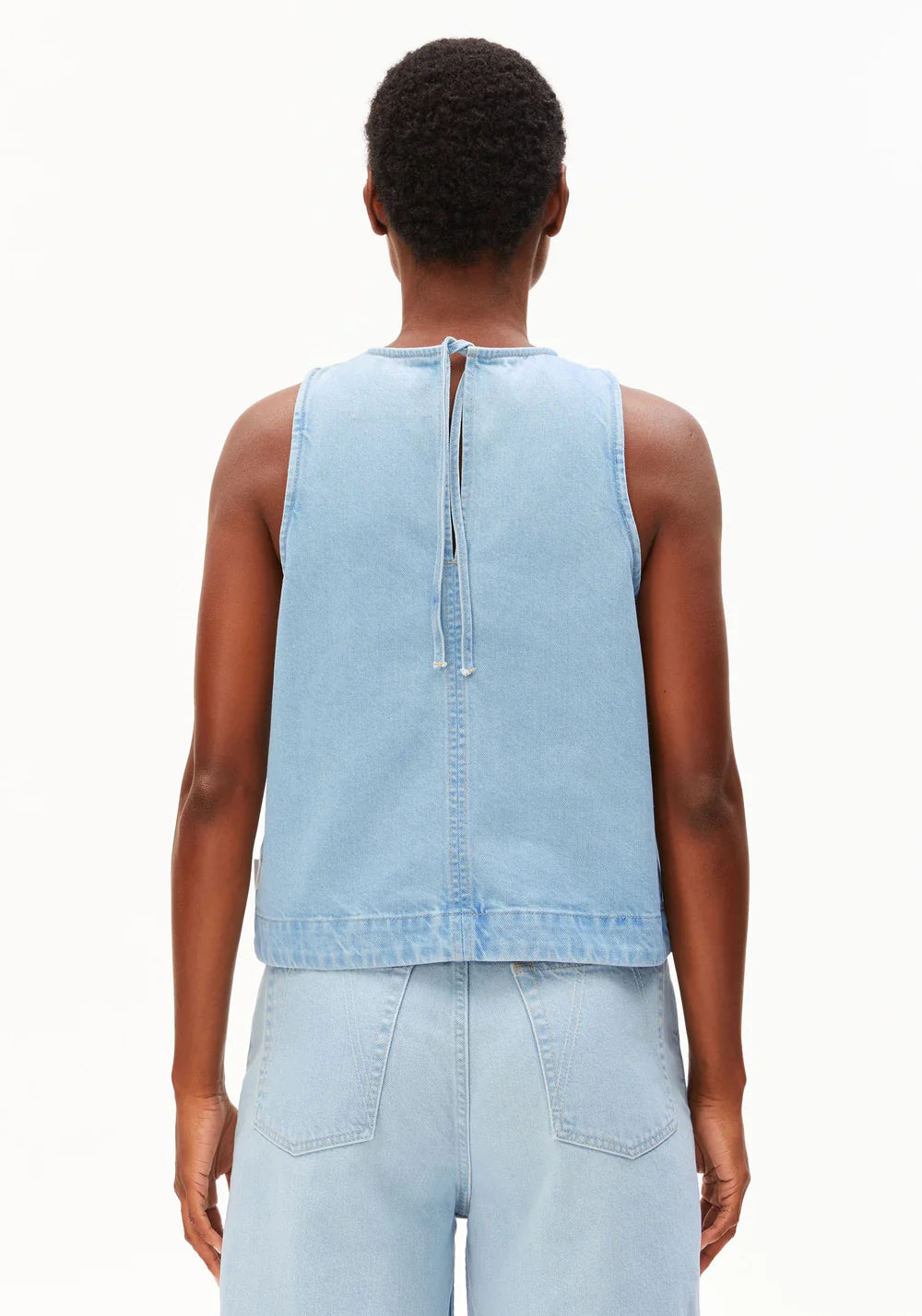 armedangels femme top denim coton recycle bleu l armoire poethique 9