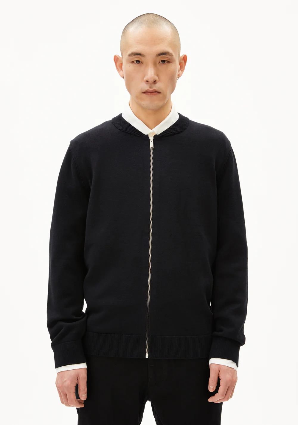 armedangels homme cardigan zippe agaamon coton bio noir l armoire poethique 1