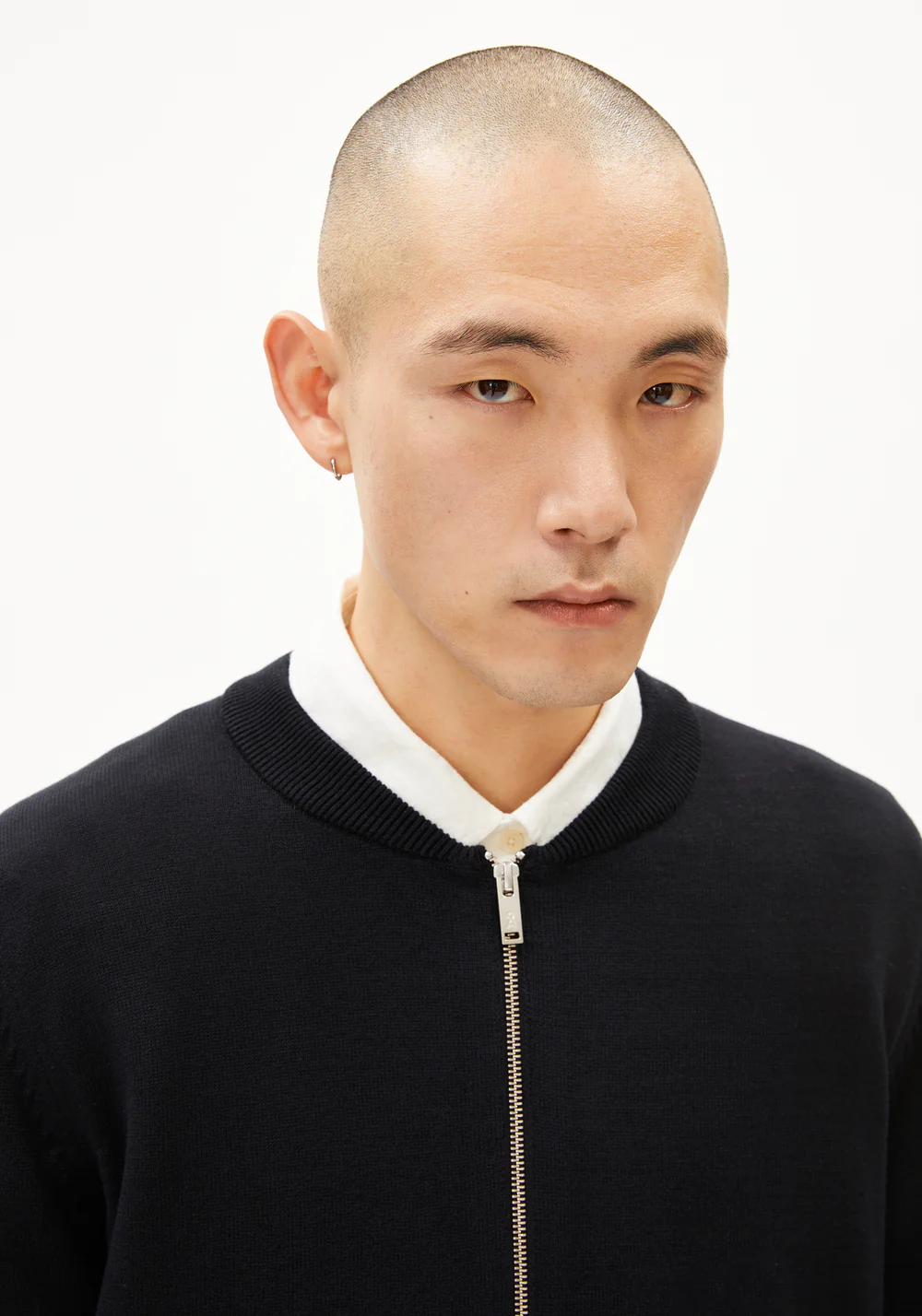 armedangels homme cardigan zippe agaamon coton bio noir l armoire poethique 4