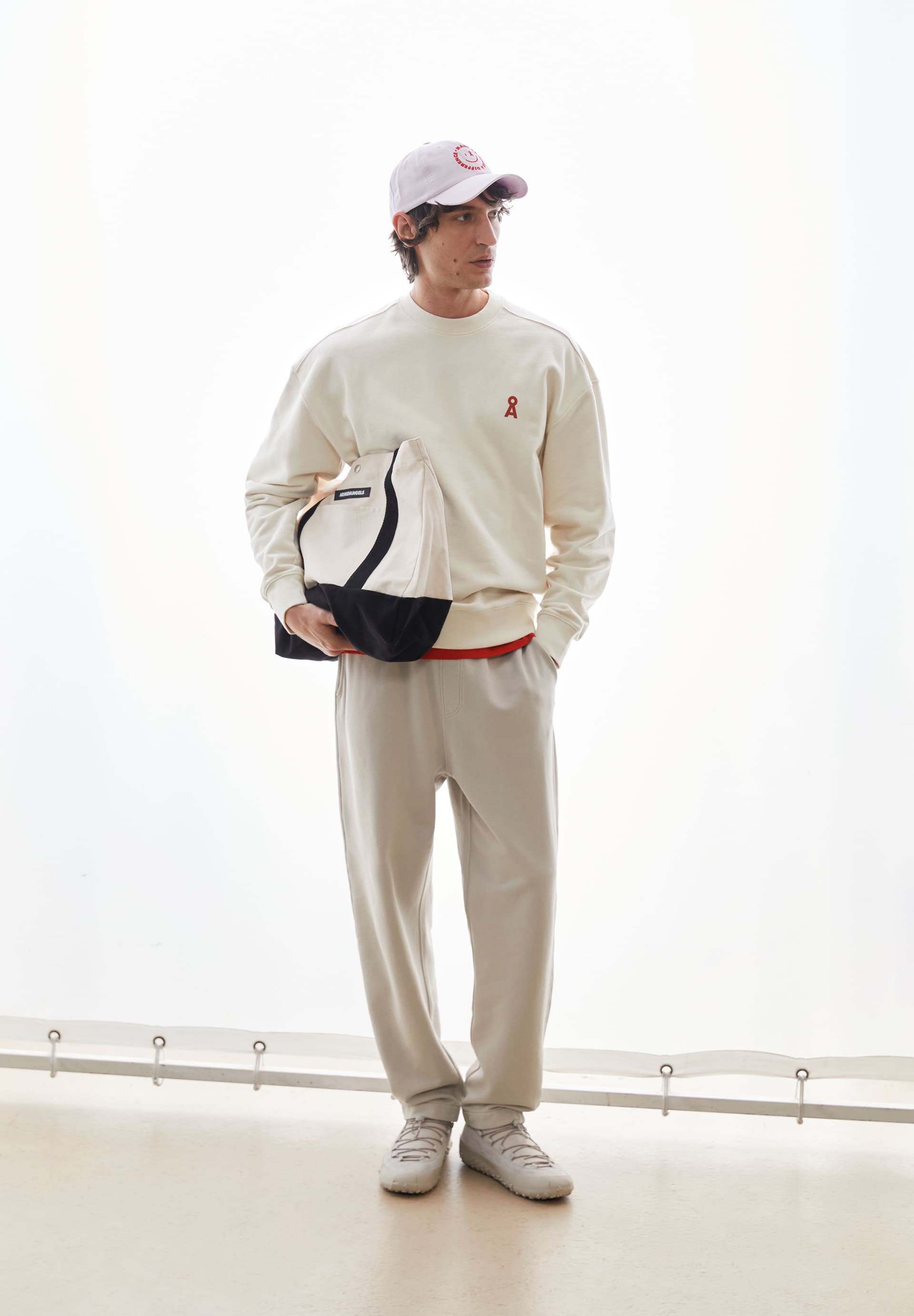 armedangels homme sweat bike gmt dye coton bio creme l armoire poethique 3