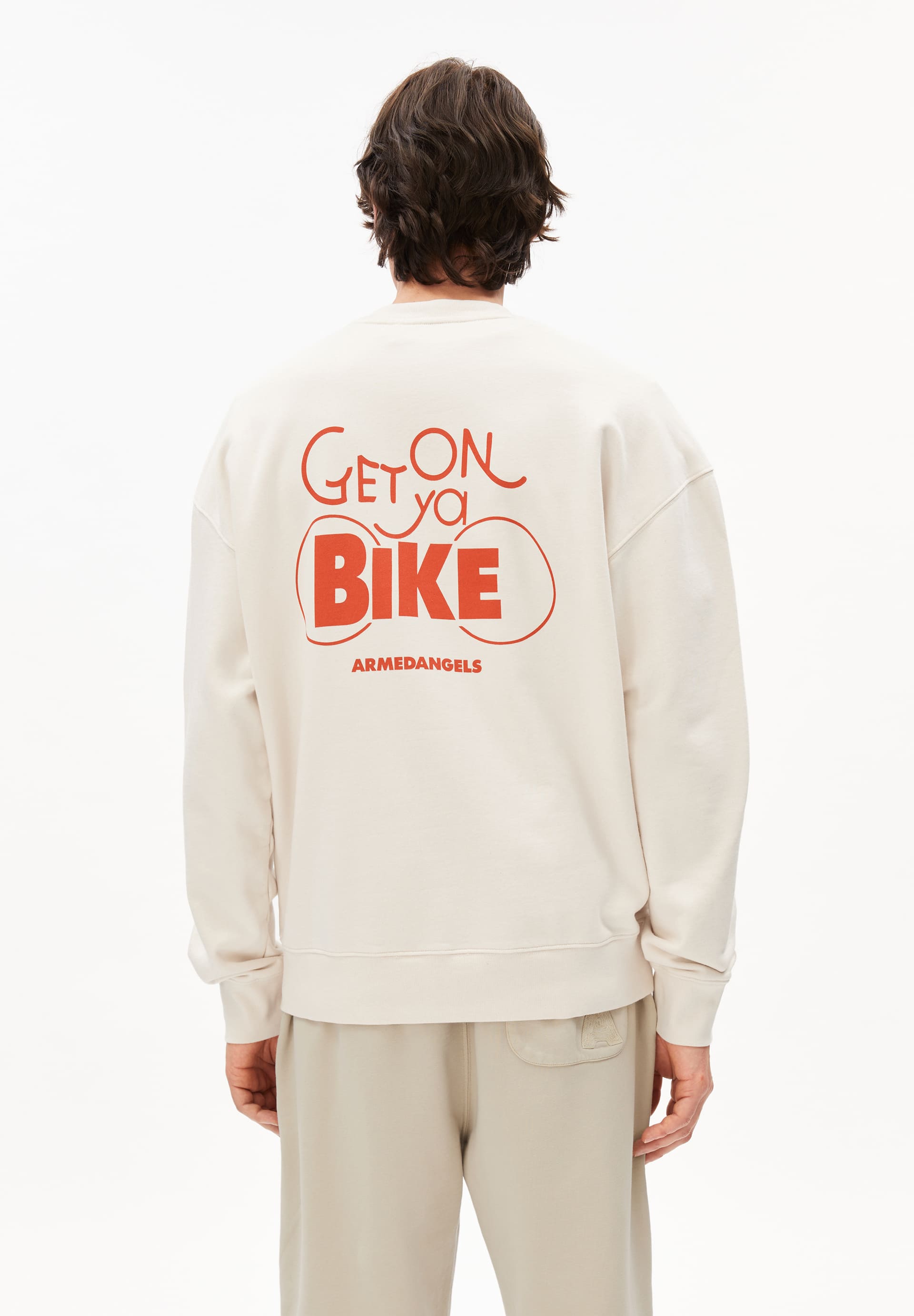 armedangels homme sweat bike gmt dye coton bio creme l armoire poethique 5