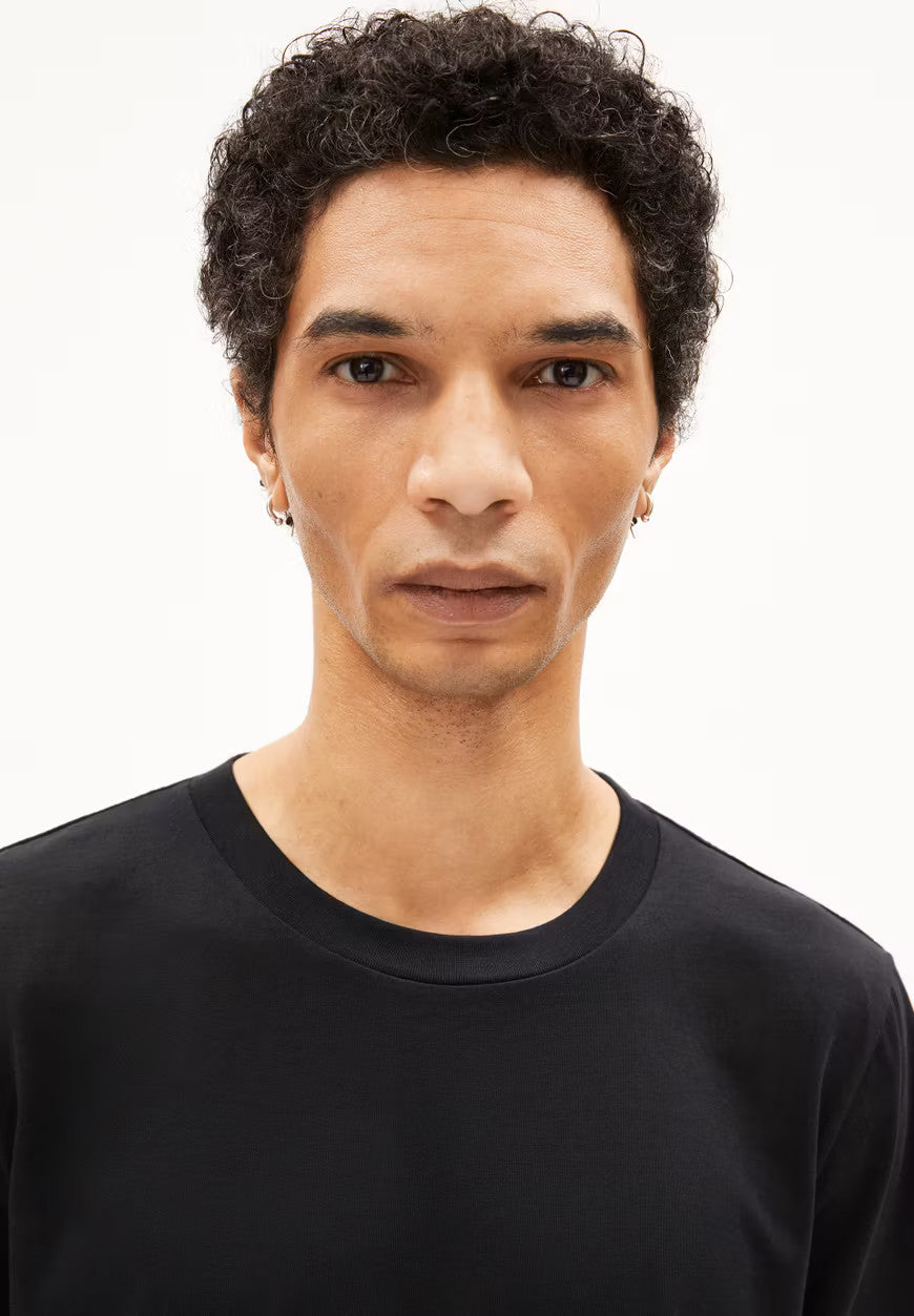 armedangels homme t shirt jaames coton bio black noir l armoire poethique 7