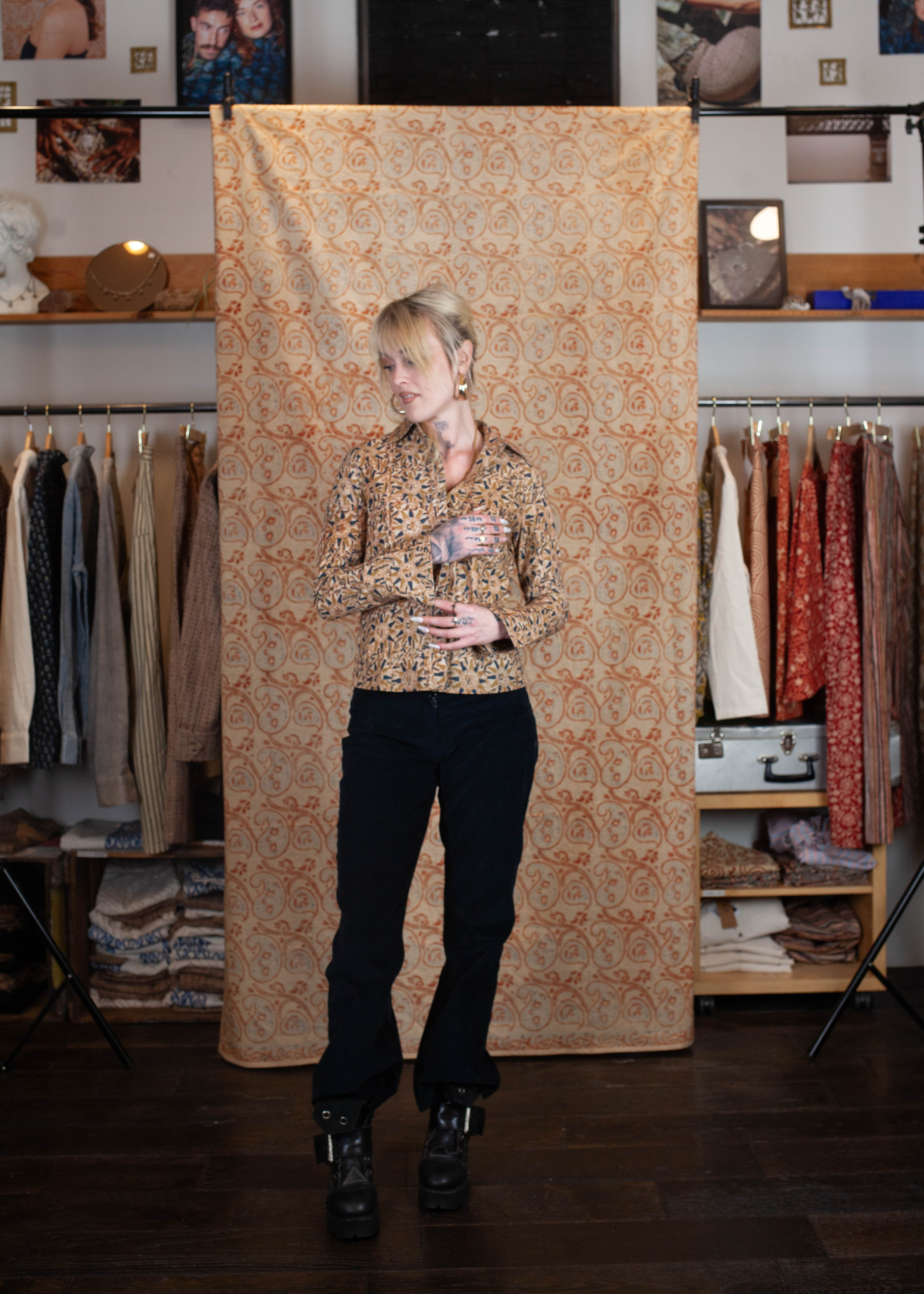 azaadi femme chemise bindu machalee poisson bleu vert ecru coton bio l armoire poethique 2