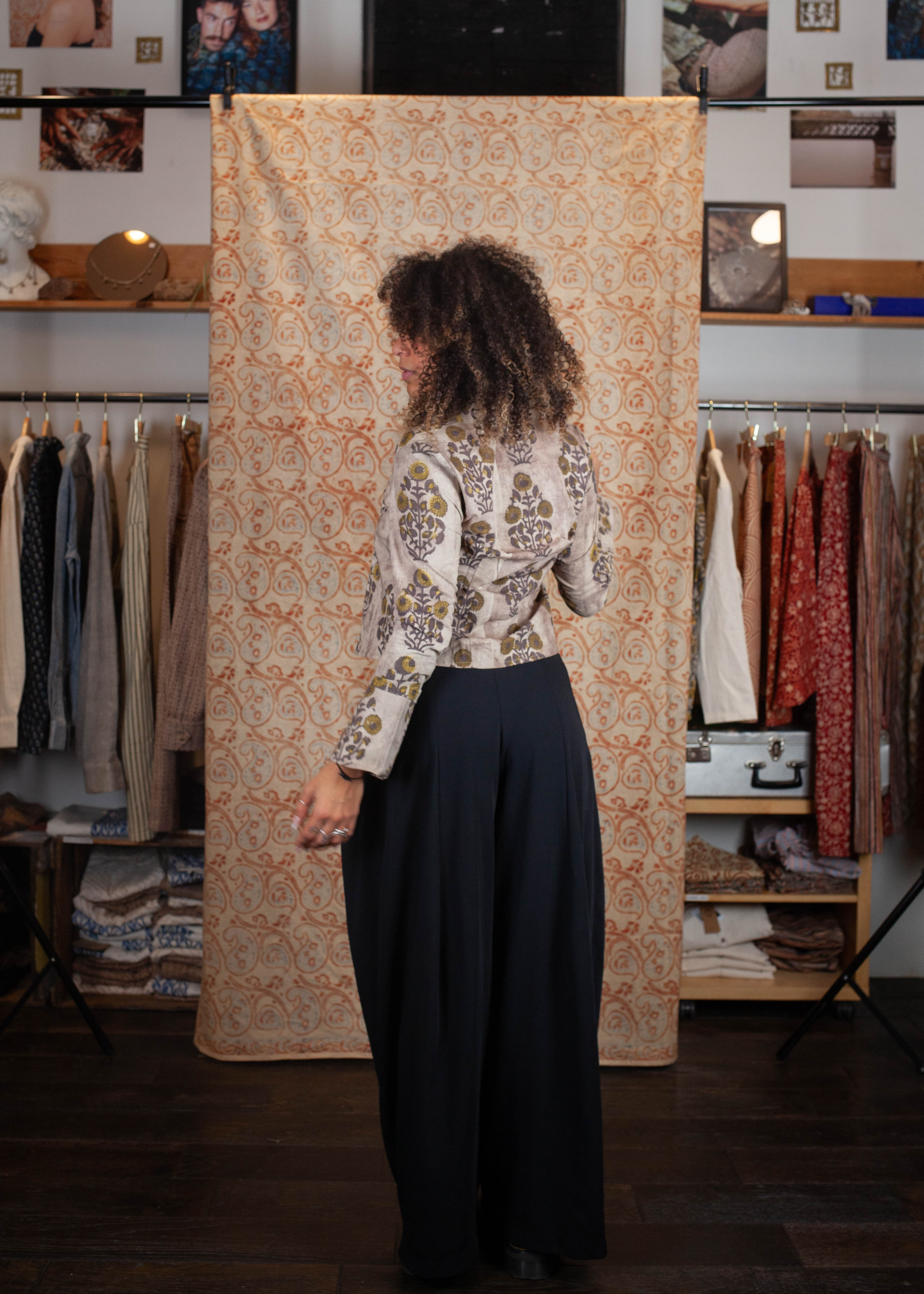 azaadi femme chemise bindu suryamukhi tournesol gris jaune coton bio l armoire poethique 4