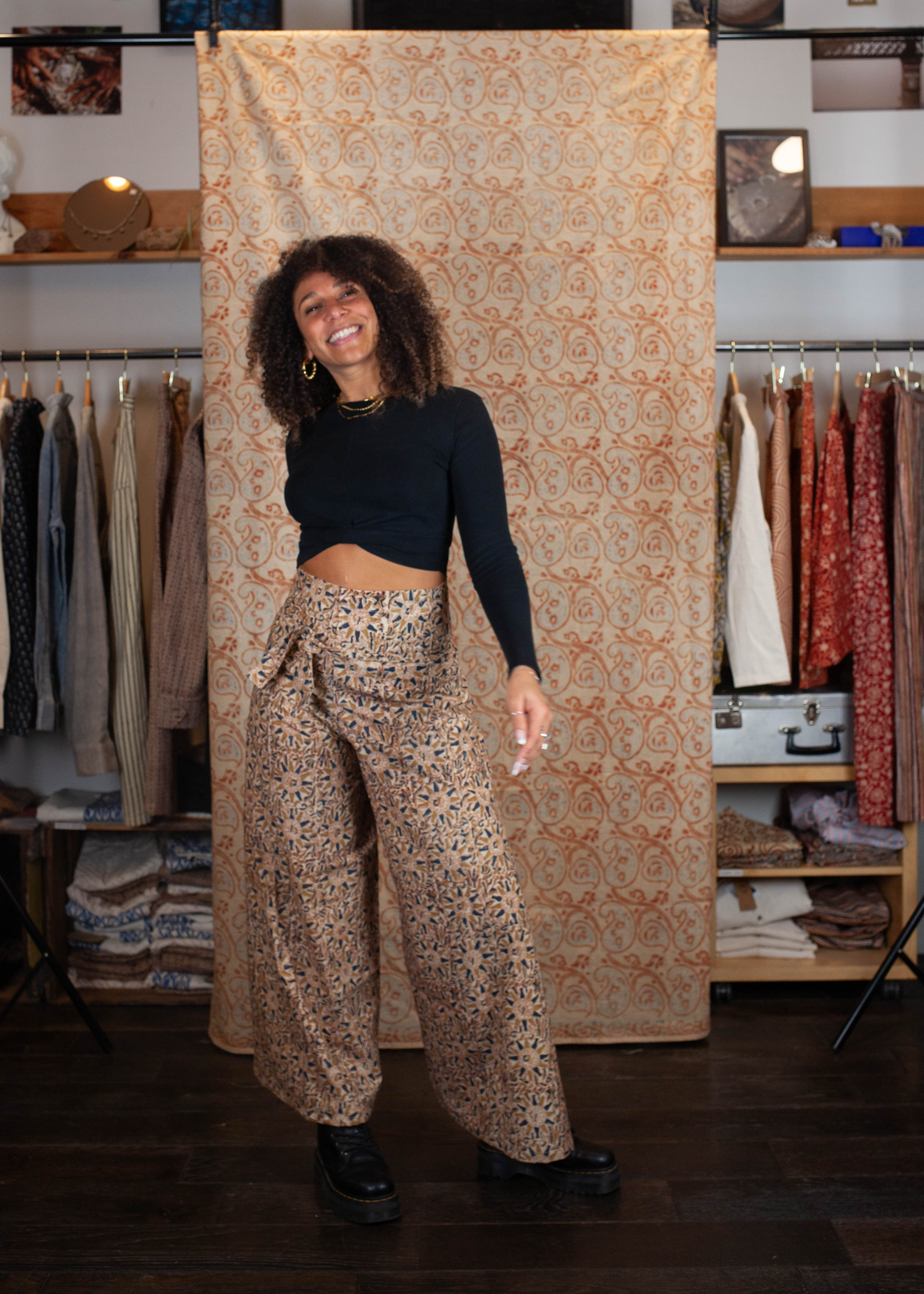 azaadi femme pantalon saraswati machalee poisson bleu vert ecru coton bio l armoire poethique 1