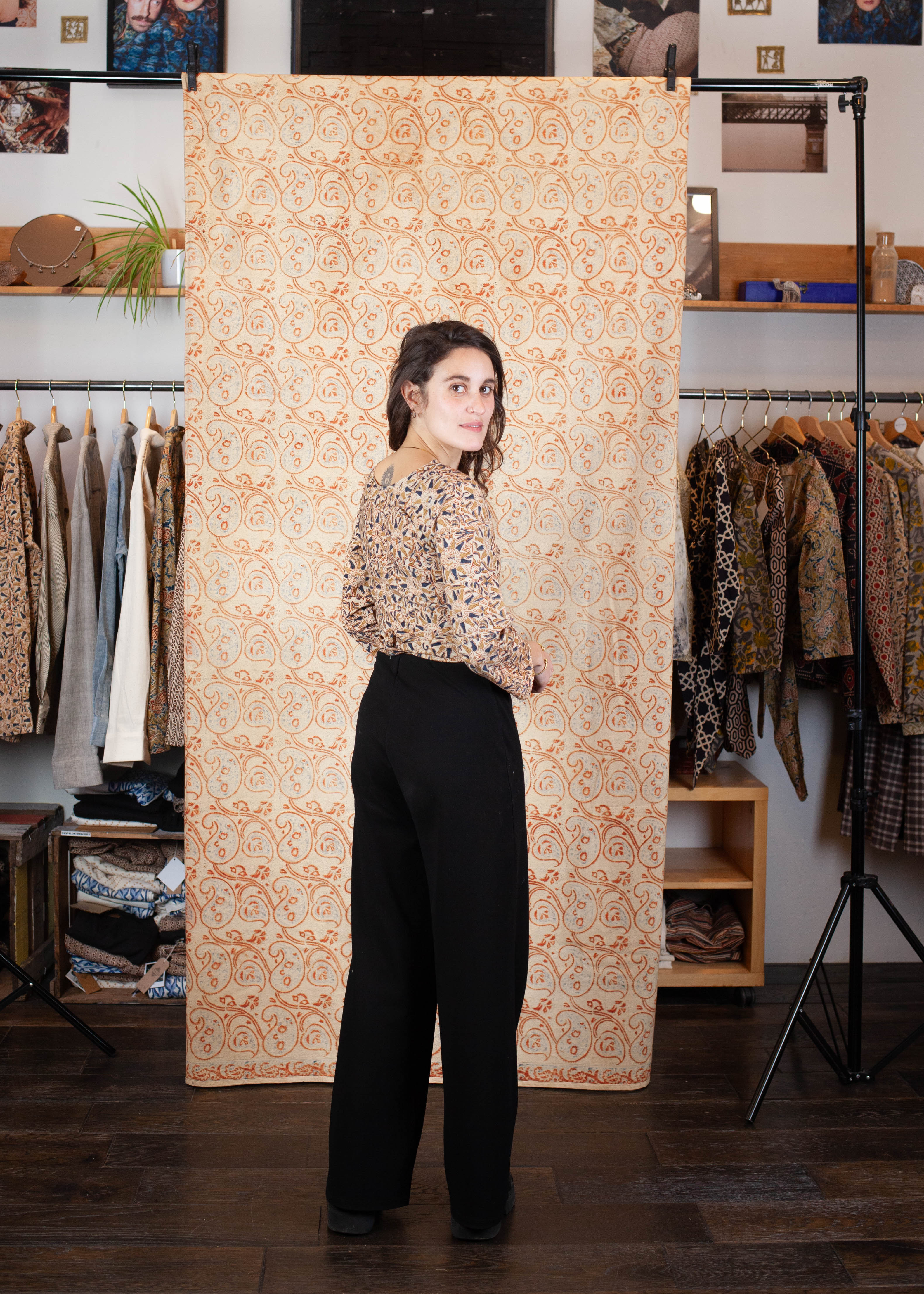 azaadi femme top benares machalee poisson bleu vert ecru coton bio l armoire poethique 4