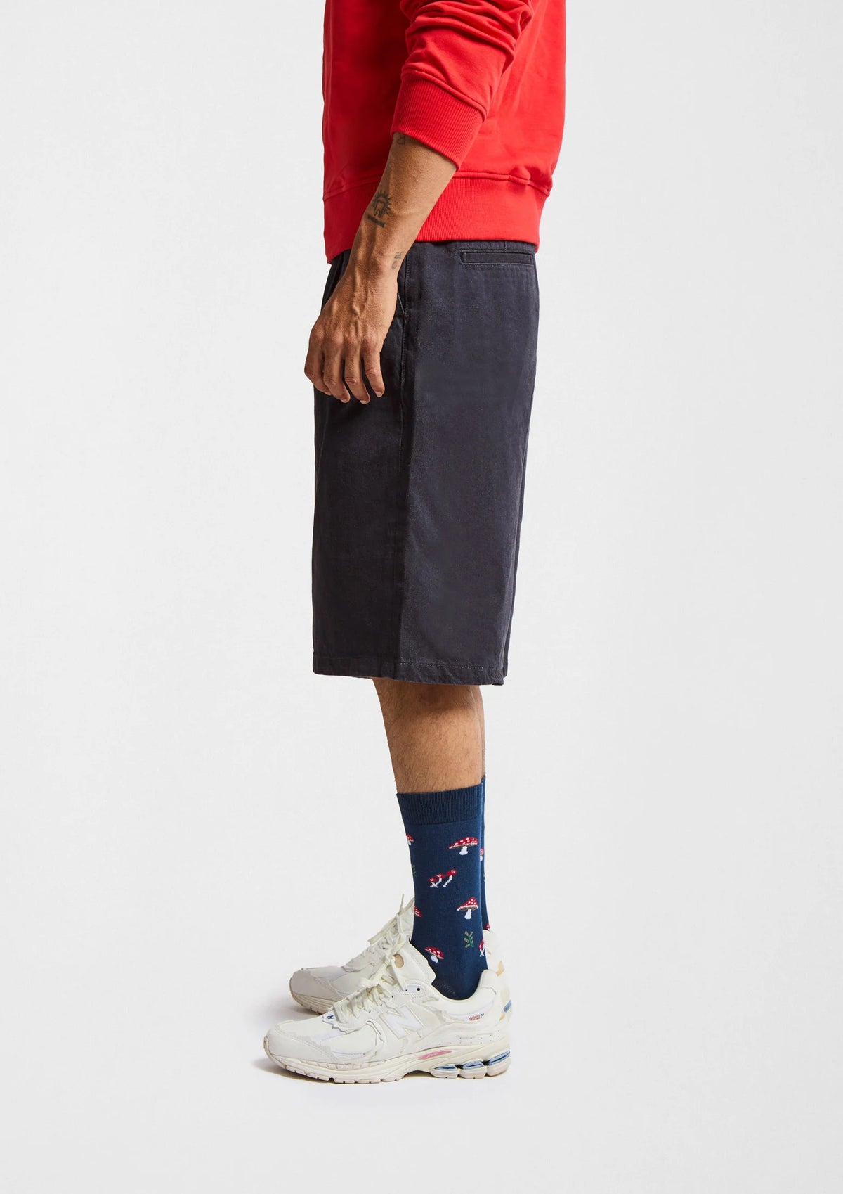 be socks unisexe chaussettes en coton bio champignon noir et rouge l armoire poe