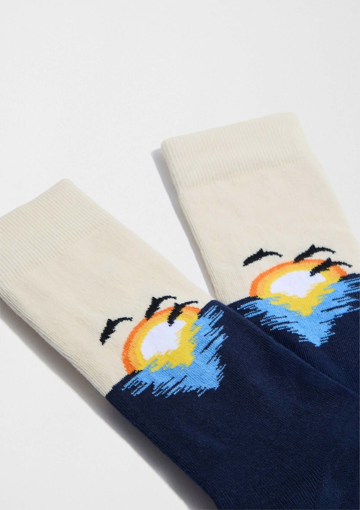 be socks unisexe chaussettes en coton bio mer et dauphins bleu l armoire poethiq