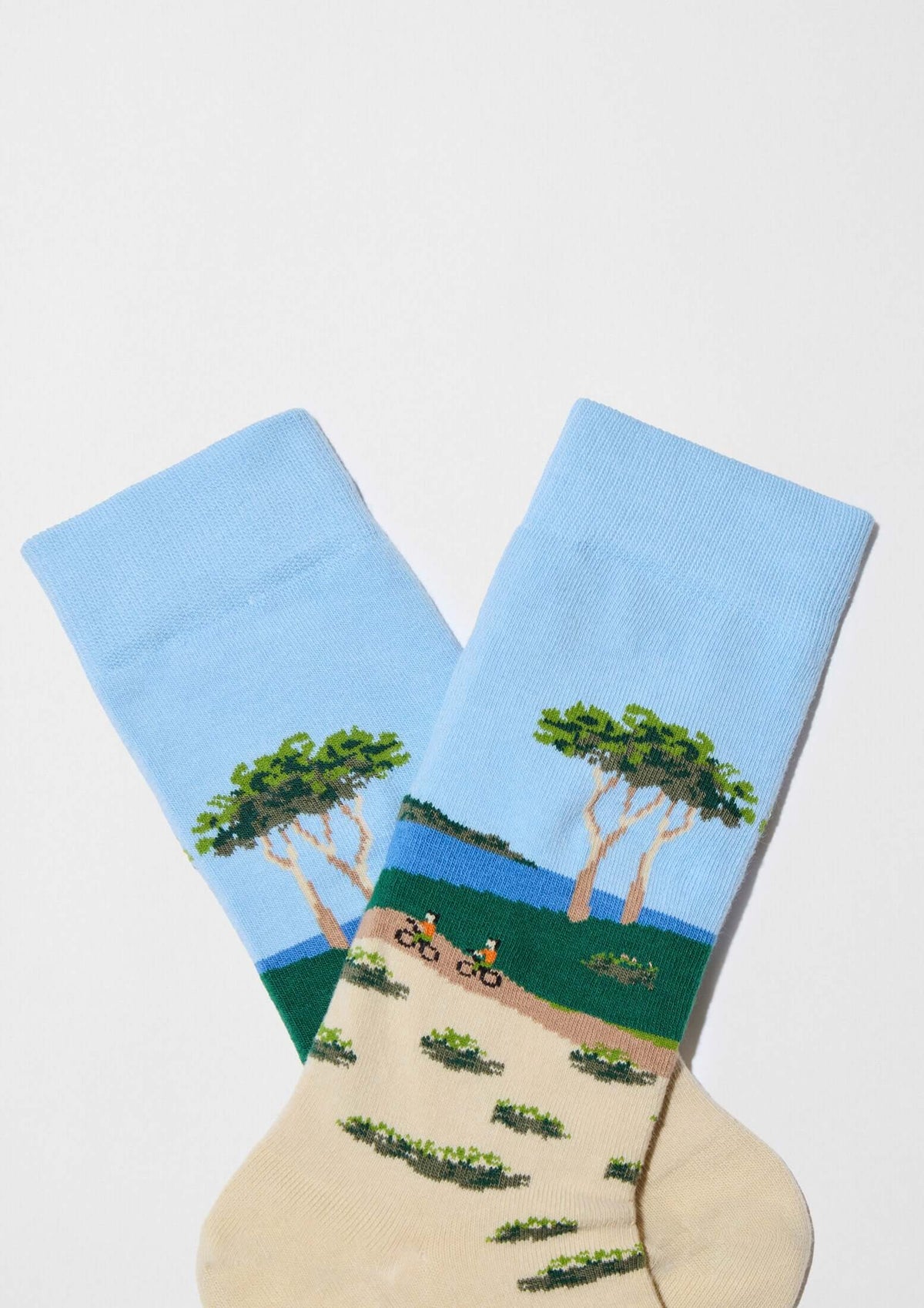 be socks unisexe chaussettes en coton bio paysage cotier beige vert l armoire po