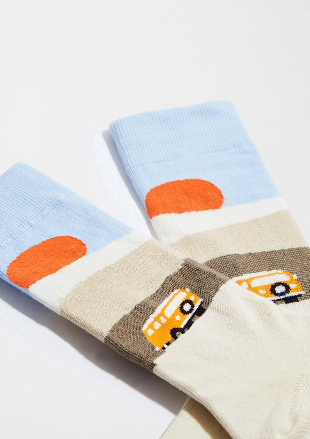 be socks unisexe chaussettes en coton bio road trip ecru l armoire poethique