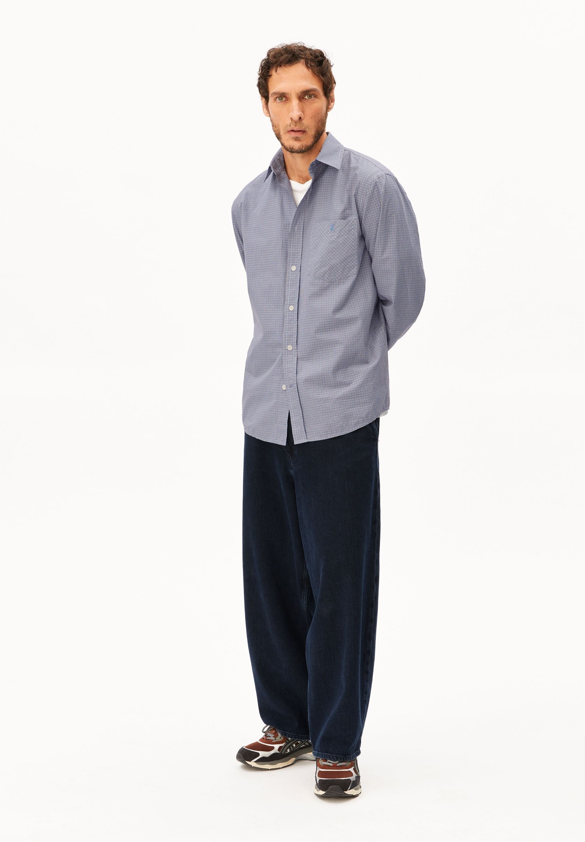 chemise carreaux en coton bio bleu et rouge armedangels homme chemise carreaux coton bio bleu rouge l armoire poethique 5