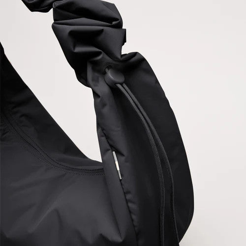 got bag femme sac banane moon bag ruffle noir polyester recycle l armoire poethique  5