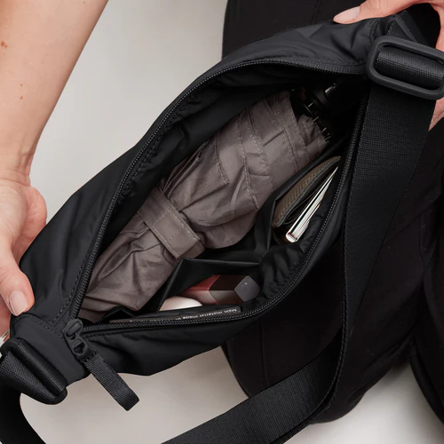 got bag unisexe sac banane cloud moon bag small noir polyester recycle l armoire poethique 4