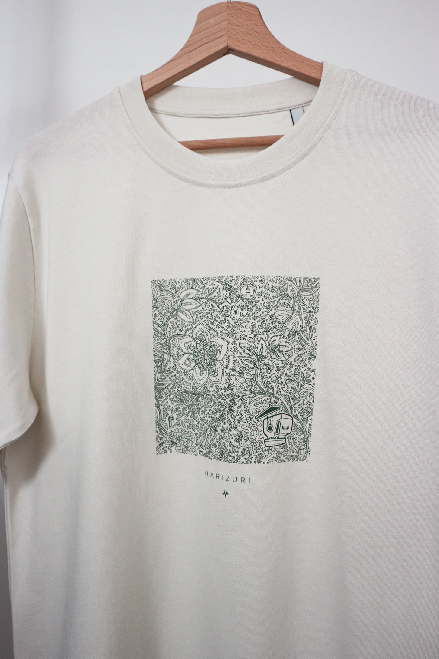 Klixka organic cotton T-shirt · vanilla and green