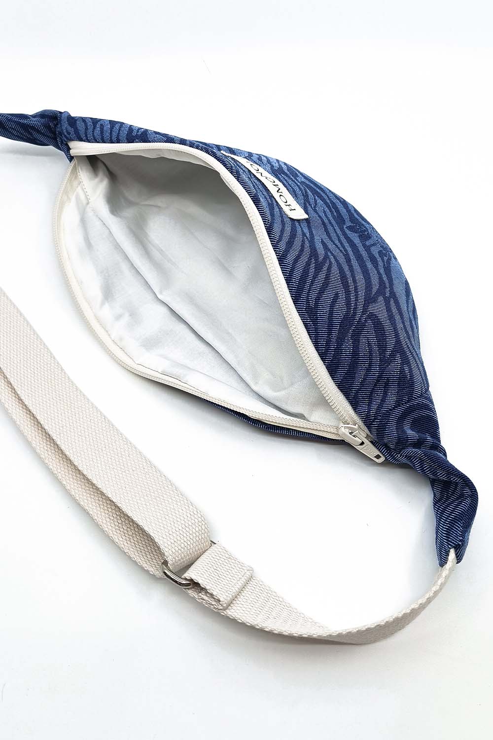 homonoia banane unisexe velours coton upcycle denim zebre bleu l armoire poethique 1