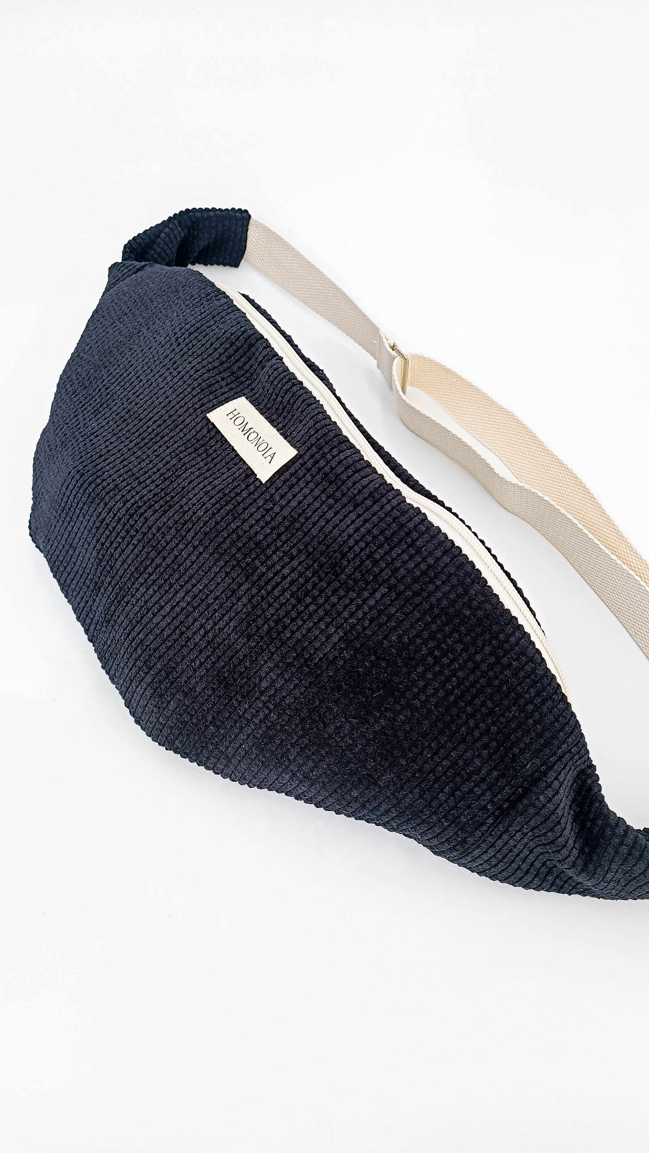 Upcycled cotton velvet fanny pack · black