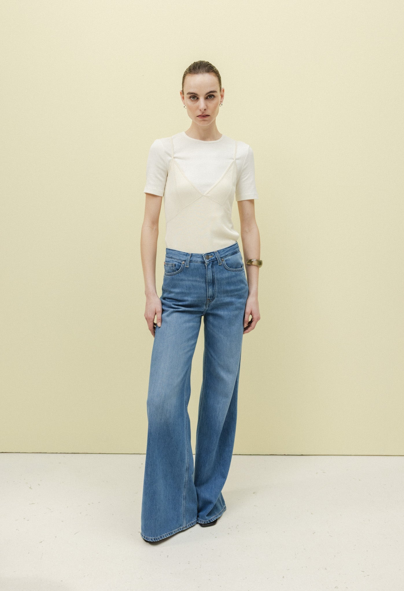 jean large taille haute en coton bio et recycl et lin recycl bleu vintage sara high loose flow medium vintage stone mud jeans femme sara high loose flow coton bio bleu l armoire poethique 7
