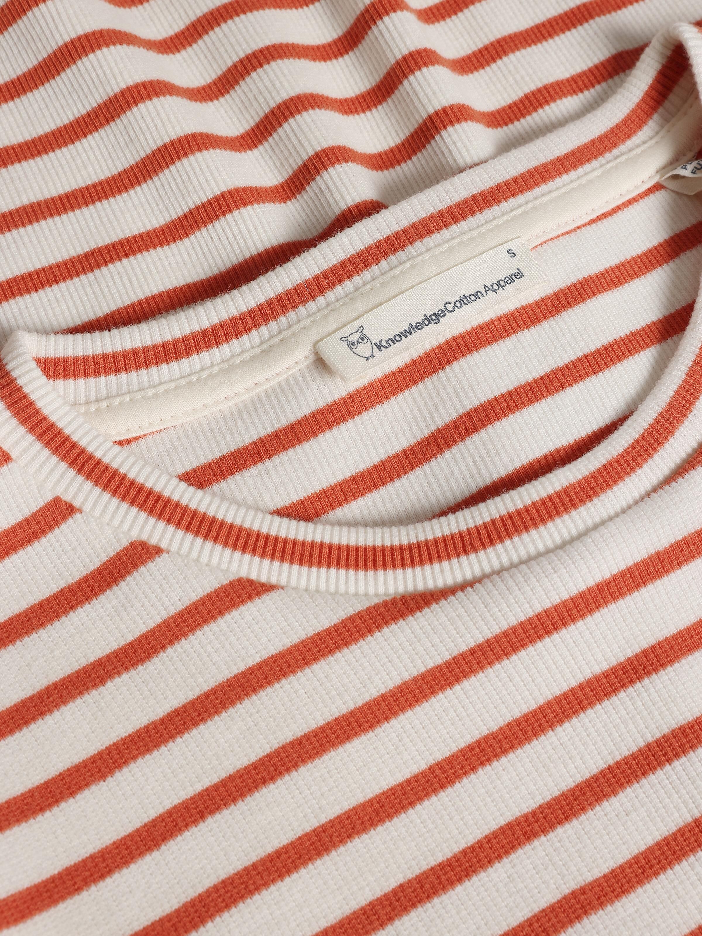 knowledge cotton apparel femme t shirt striped rib coton bio rouge l armoire poethique  1