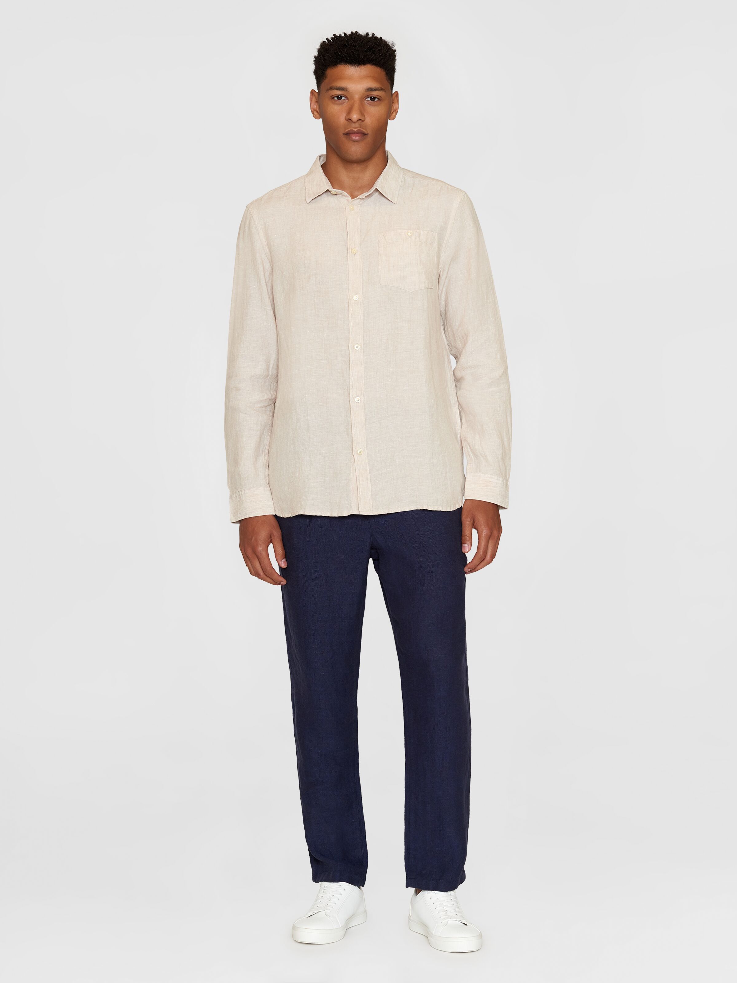 knowledge cotton apparel homme chemise regular lin bio beige l armoire poethique 5