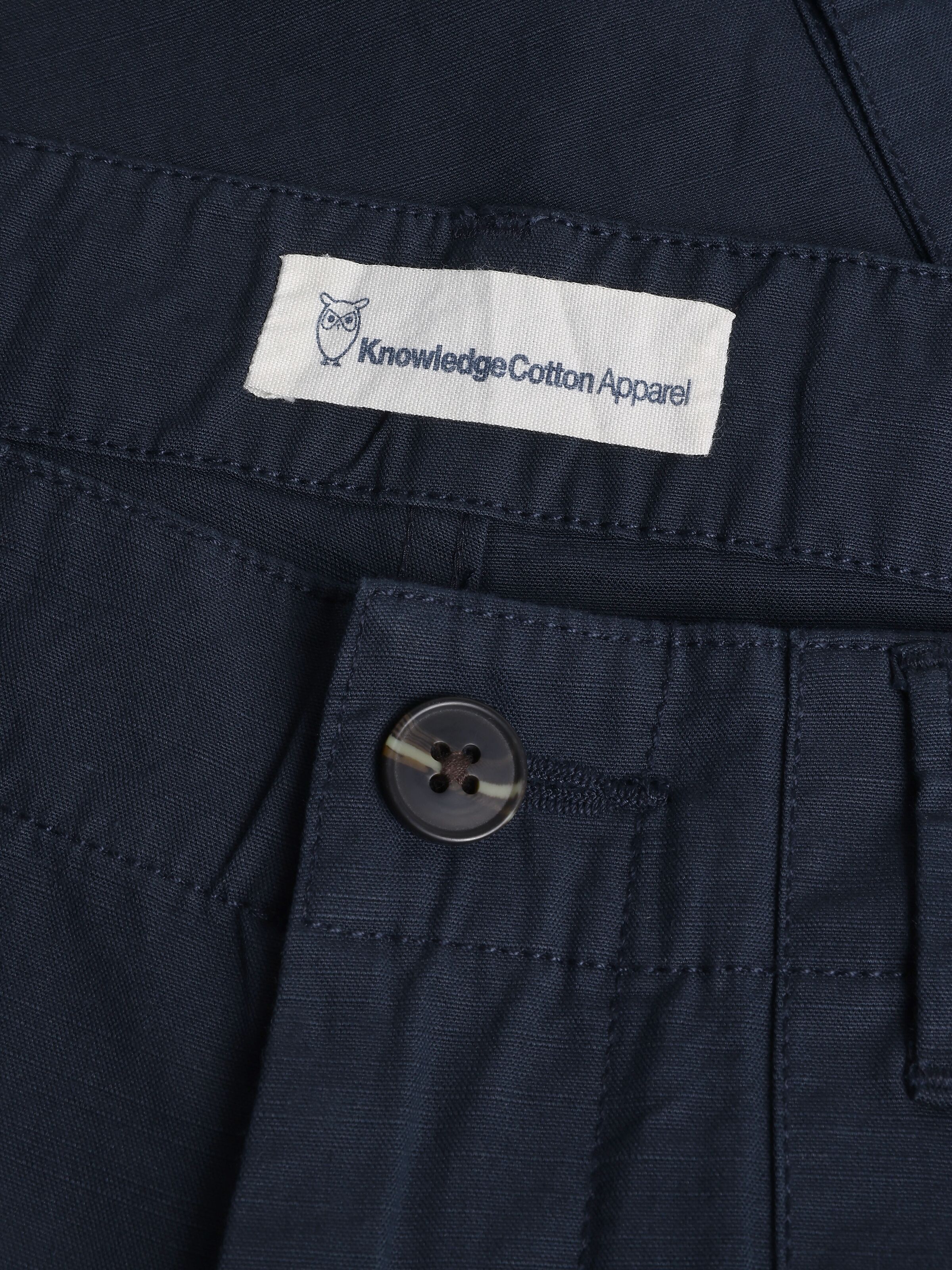 knowledge cotton apparel homme pantalon flint wide slub yarn coton bio bleu l armoire poethique  1