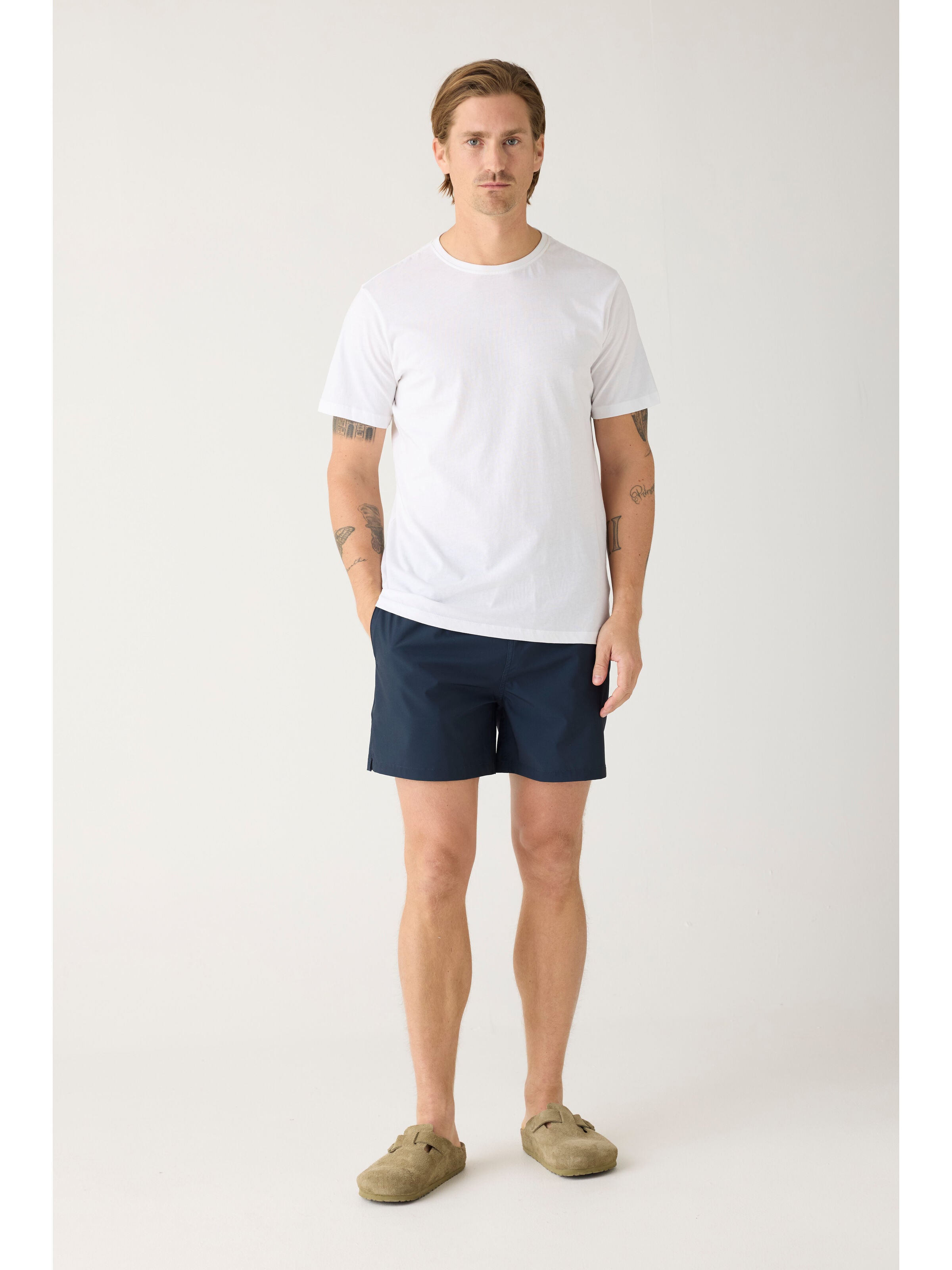 knowledge cotton apparel homme short boardwalk slub coton bio bleu marine l armoire poethique  1