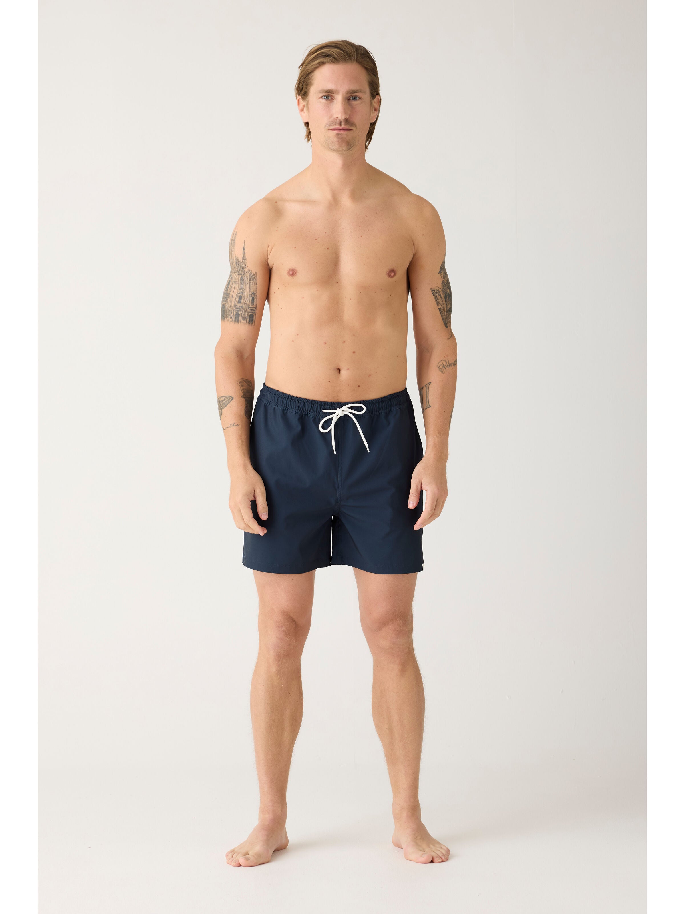 knowledge cotton apparel homme short boardwalk slub coton bio bleu marine l armoire poethique  6