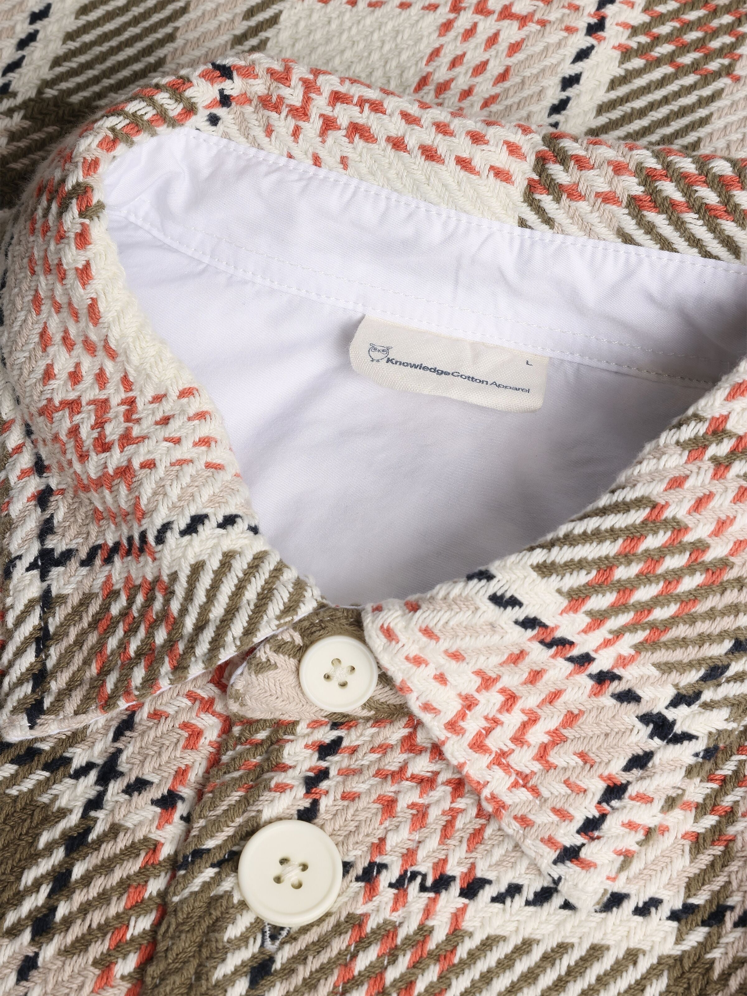 knowledge cotton apparel homme surchemise checked overshirt coton bio creme l armoire poethique 3