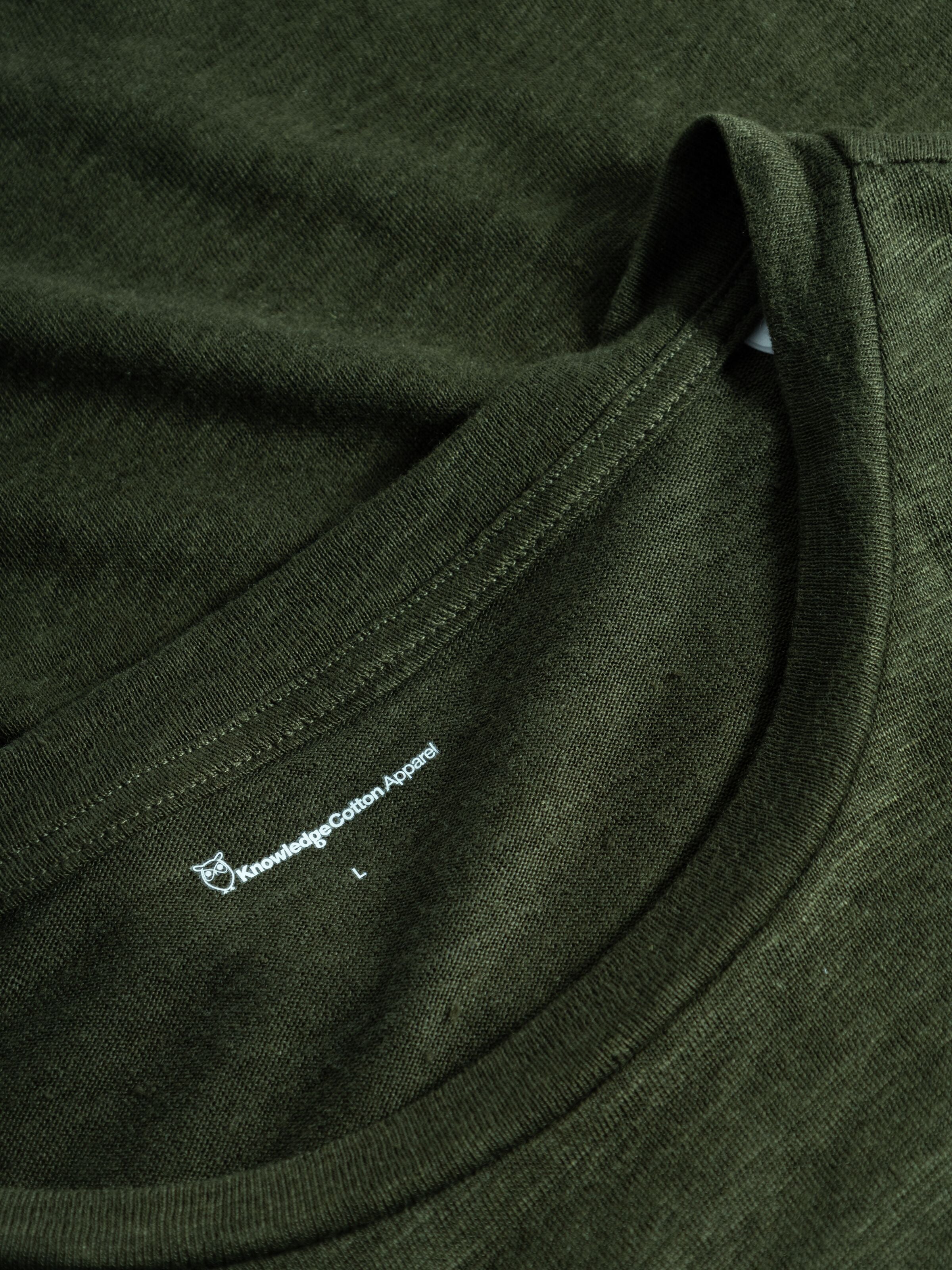 knowledge cotton apparel homme t shirt lin bio kaki l armoire poethique 7