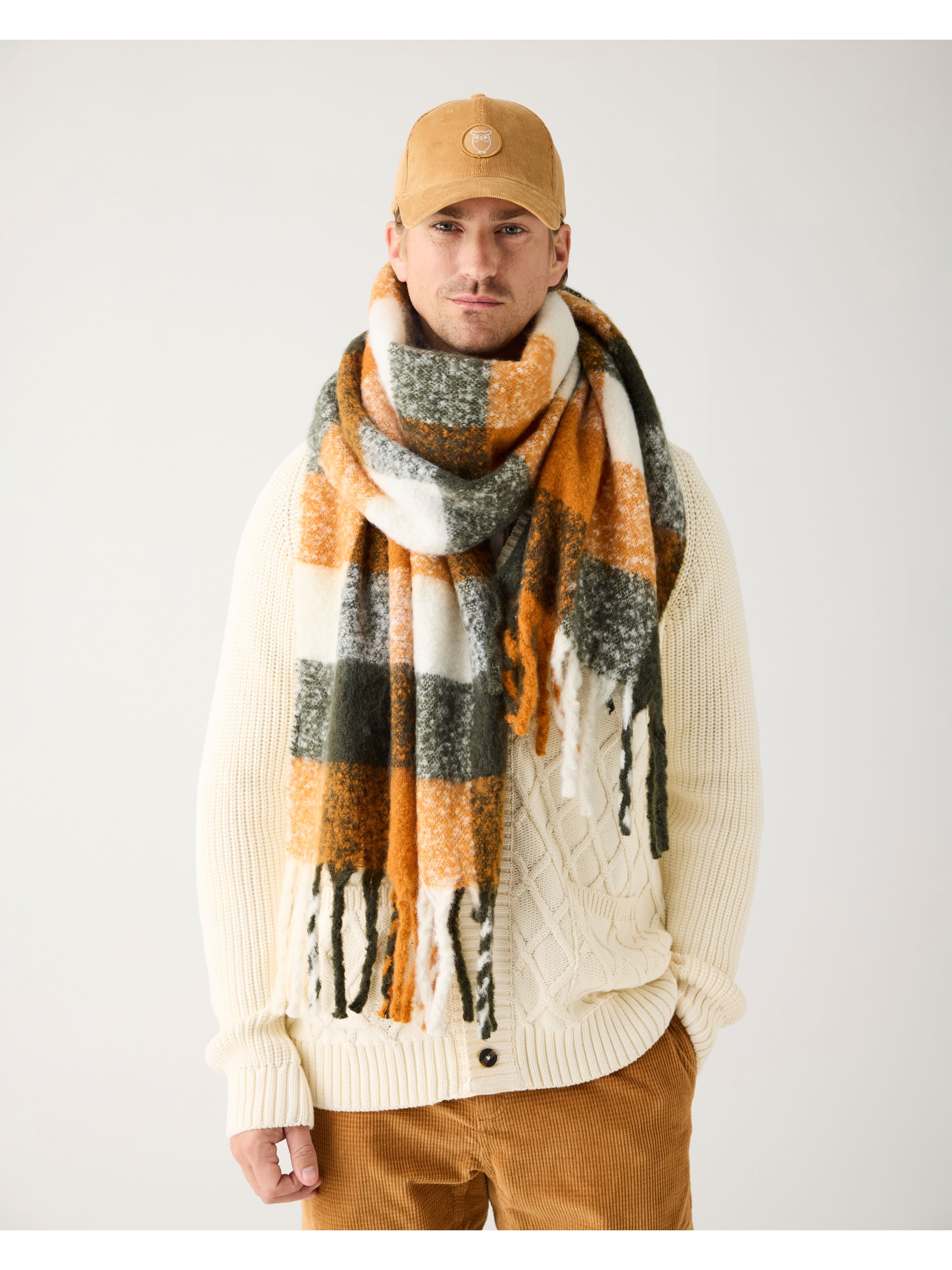 knowledge cotton apparel unisexe casquette velours coton bio beige l armoire poethique 1