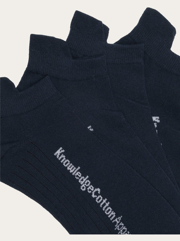 knowledge cotton apparel unisexe socquettes 2 pack coton bio total eclipse bleu l armoire poethique 2