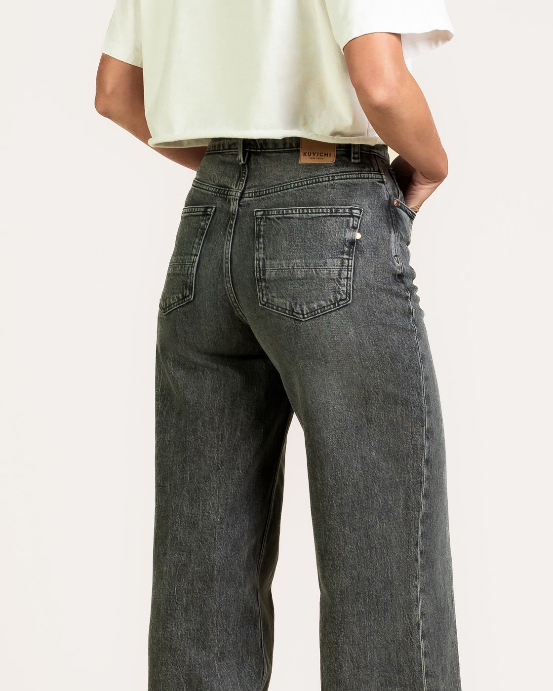 kuyichi femme jean large taille haute en coton bio gris delave harper wide leg