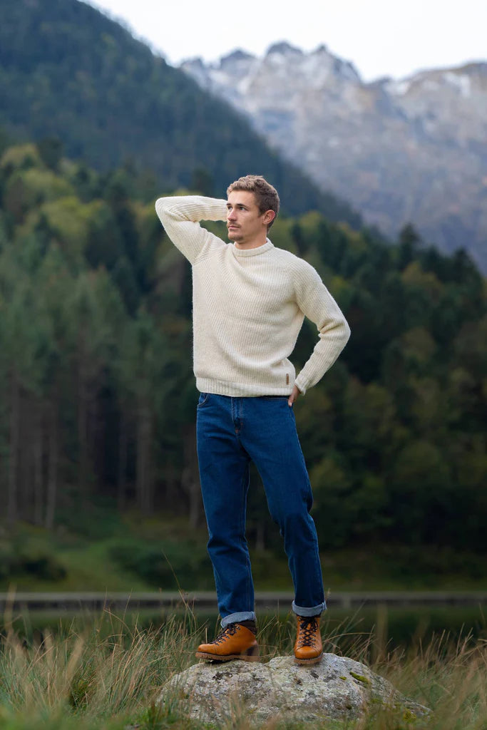 maison izard homme pull lapiaz ecru laine l armoire poethique 4