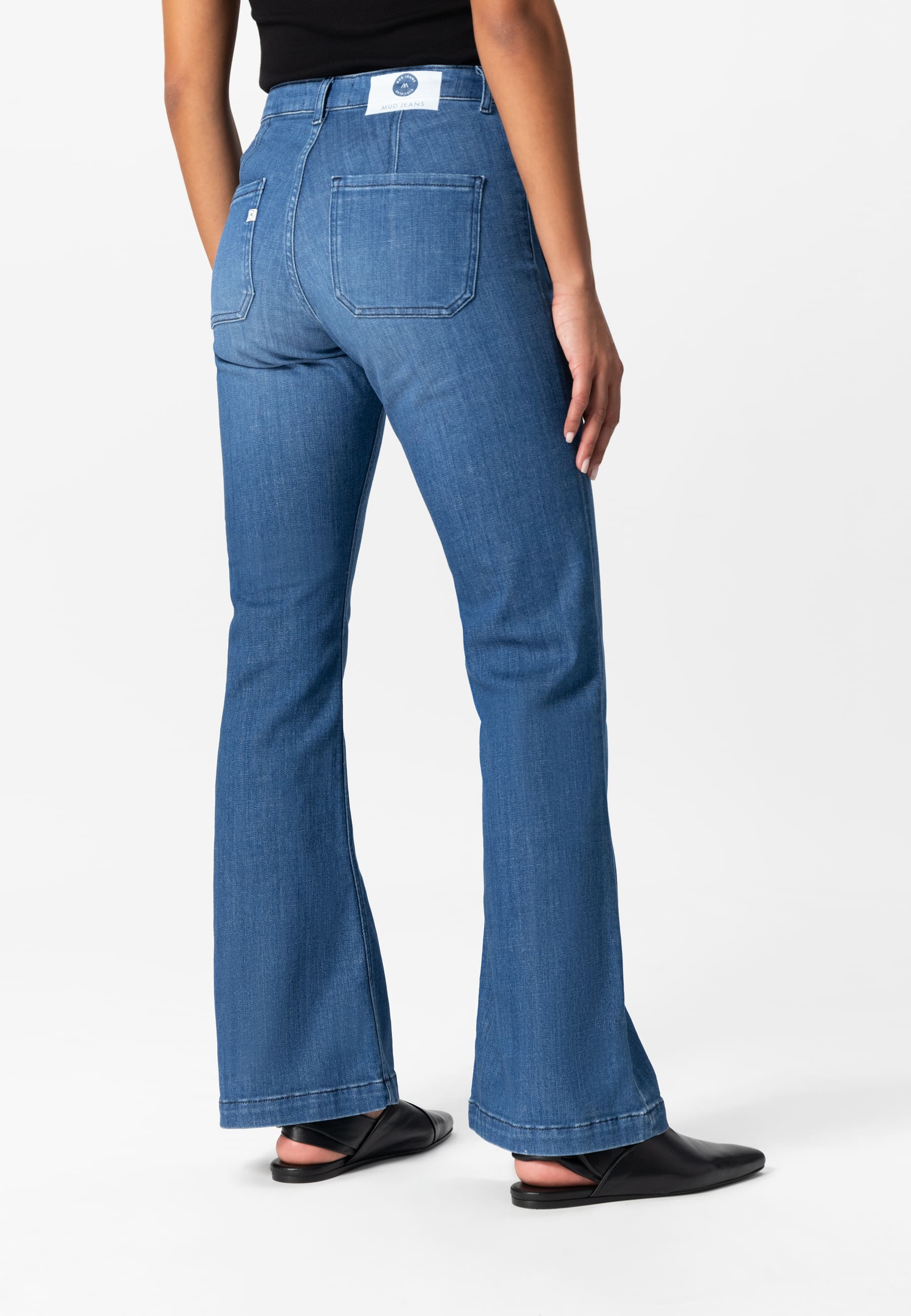 mud jeans femme flared chique coton bio bleu denim l armoire poethique 3