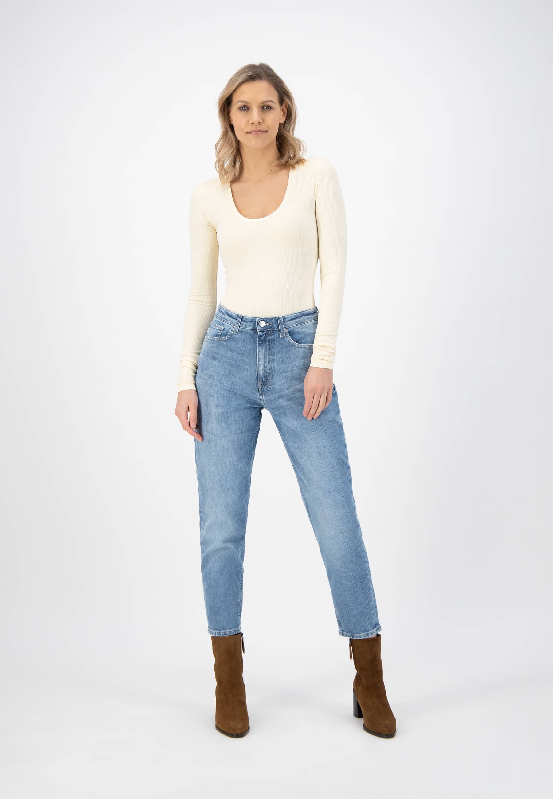 mud jeans femme mams strech tapered coton bleu clair l armoire poethique 4