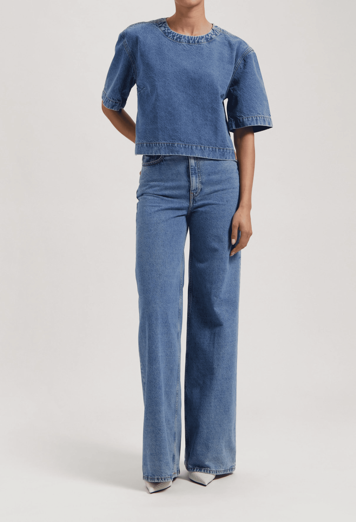 mud jeans femme sara high loose flow stone vintage coton bio coton recycle l armoire poethique 2