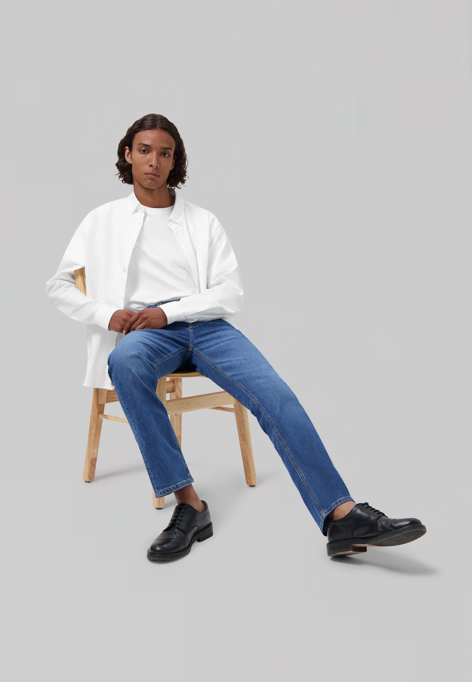 mud jeans homme bryce mid straight coton bio bleu denim l armoire poethique  7