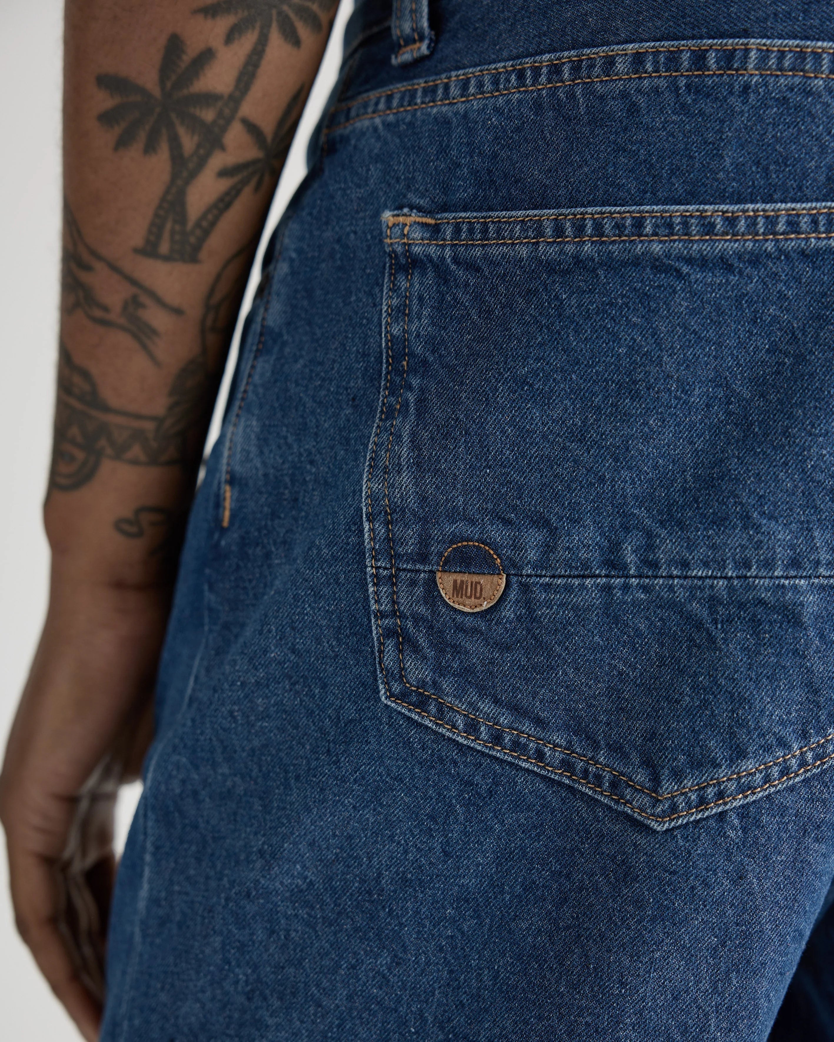 mud jeans homme bryce mid straight coton bio bleu denim l armoire poethique  8