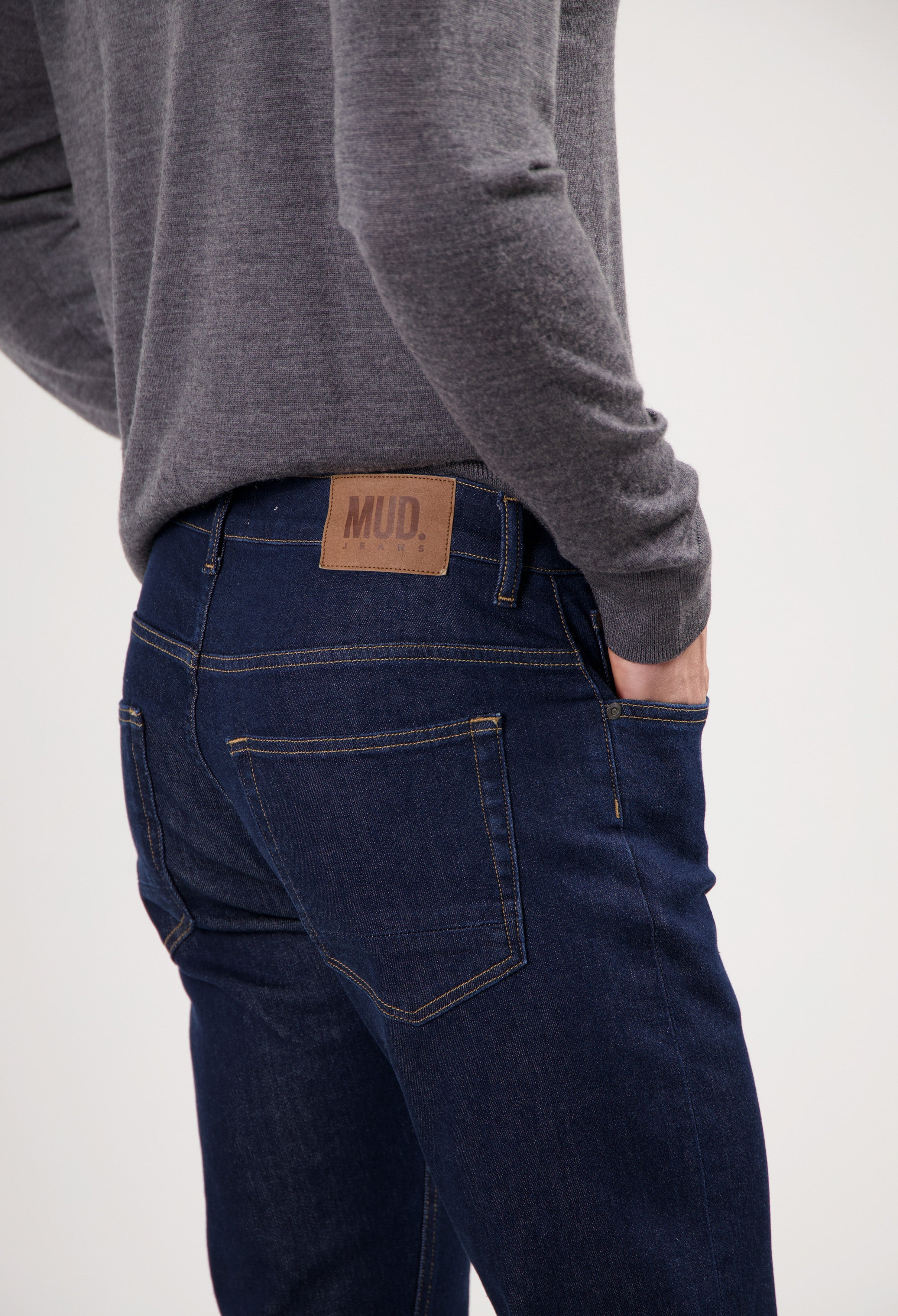 mud jeans homme dunn low tapered coton bio lyocell strong blue l armoire poethique 1