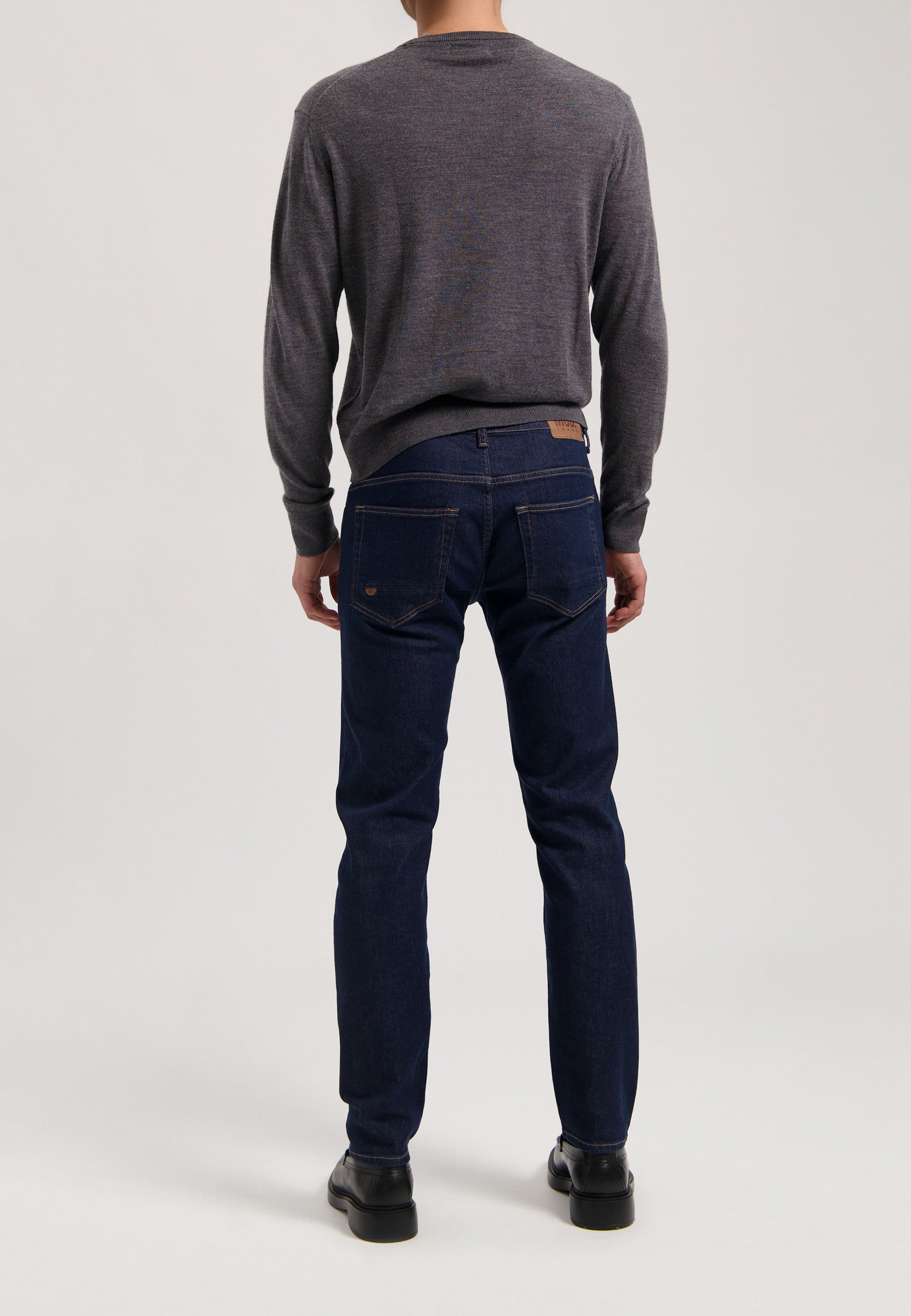 mud jeans homme dunn low tapered coton bio lyocell strong blue l armoire poethique 2