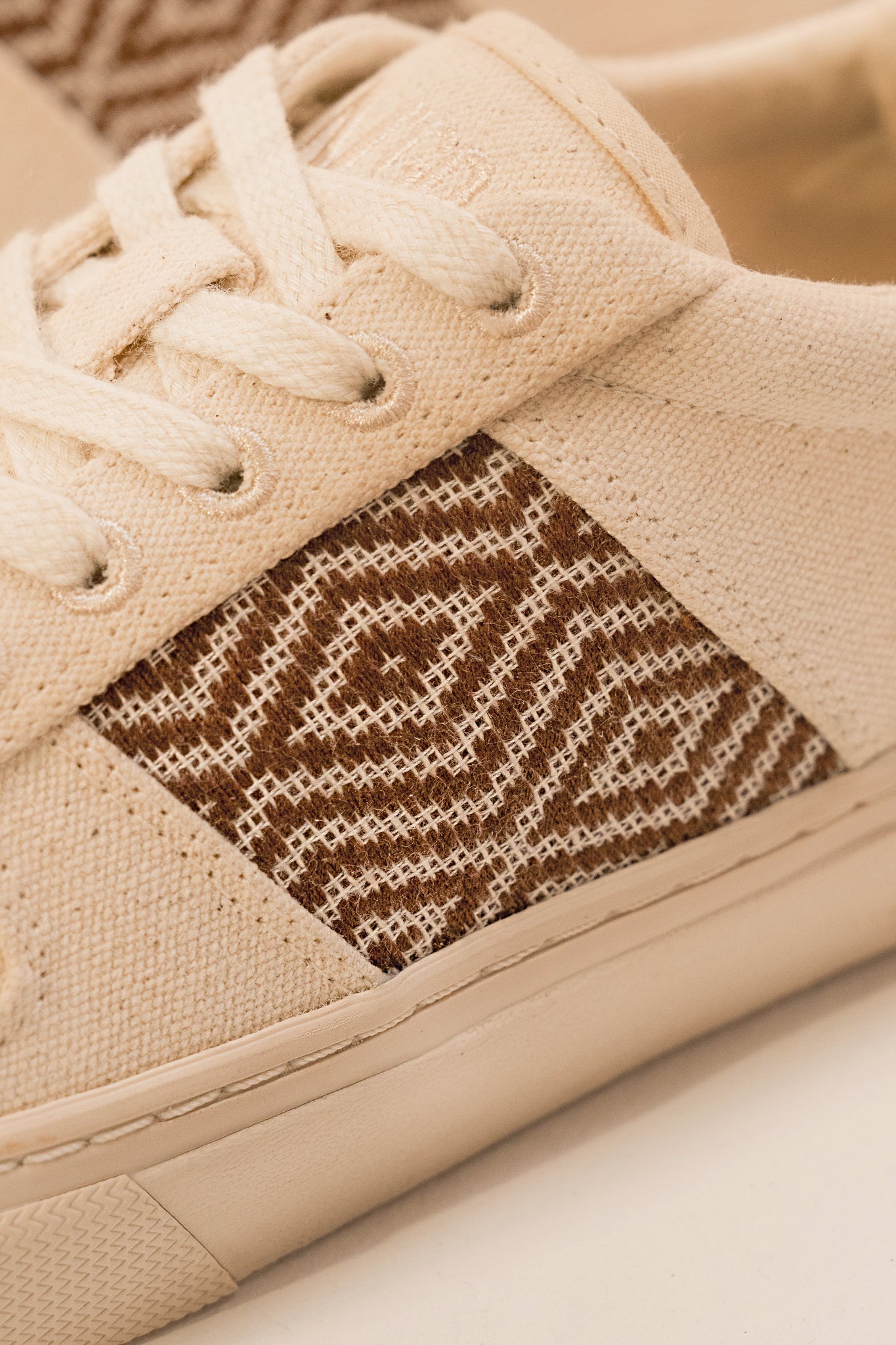 ngo shoes unisexe mai chau canvas macchiato beige marron coton bio l armoire poethique 5