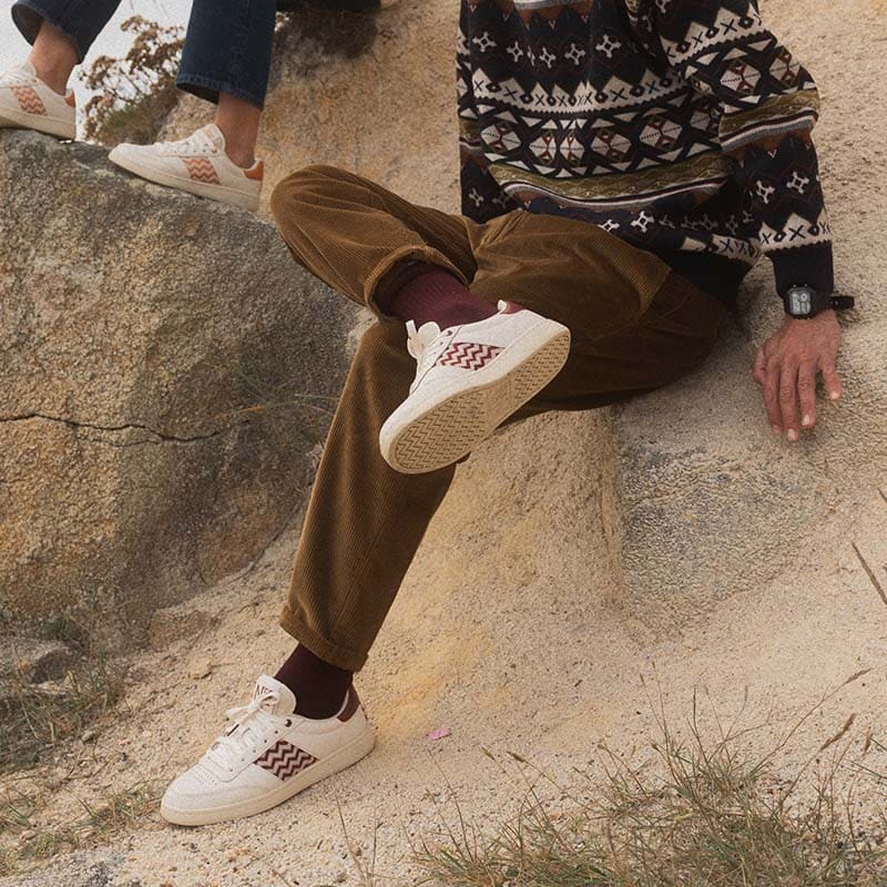 Saigon Classique '24 Burgundy Leather Low-Top Sneakers · cream and burgundy